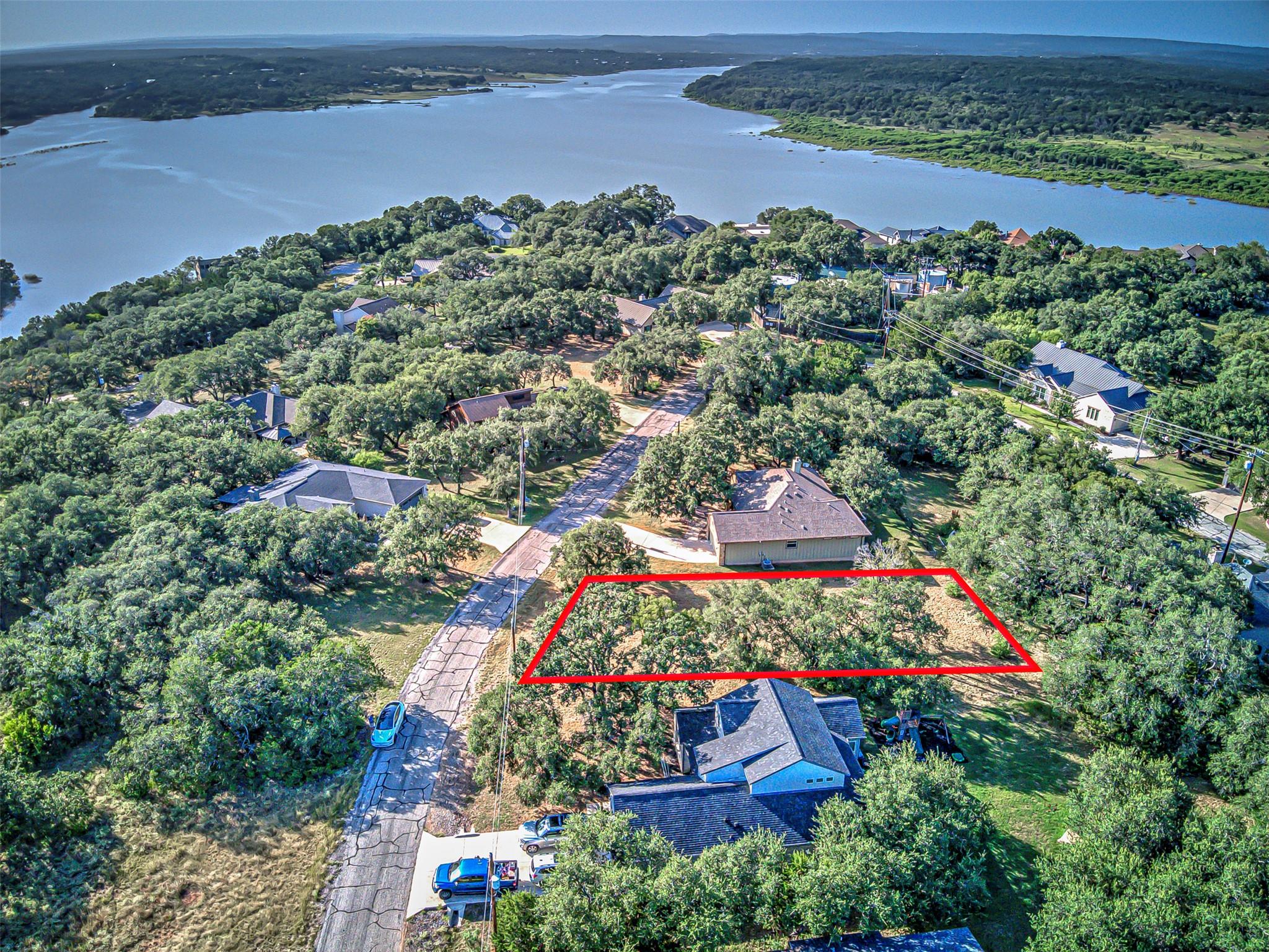 Listing photo 1 of 311  Bedford Dr