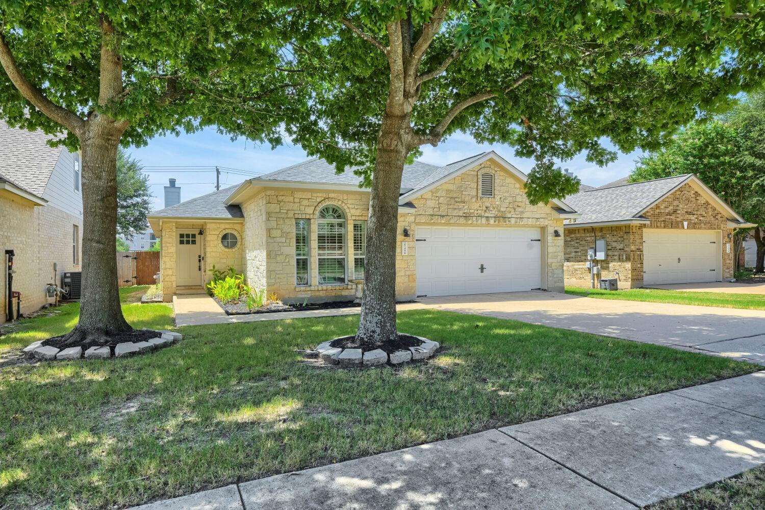 Listing photo 1 of 2748  Granite Creek Dr