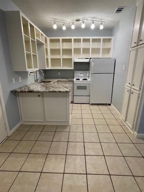 Listing photo 1 of 4401  Speedway None  #109