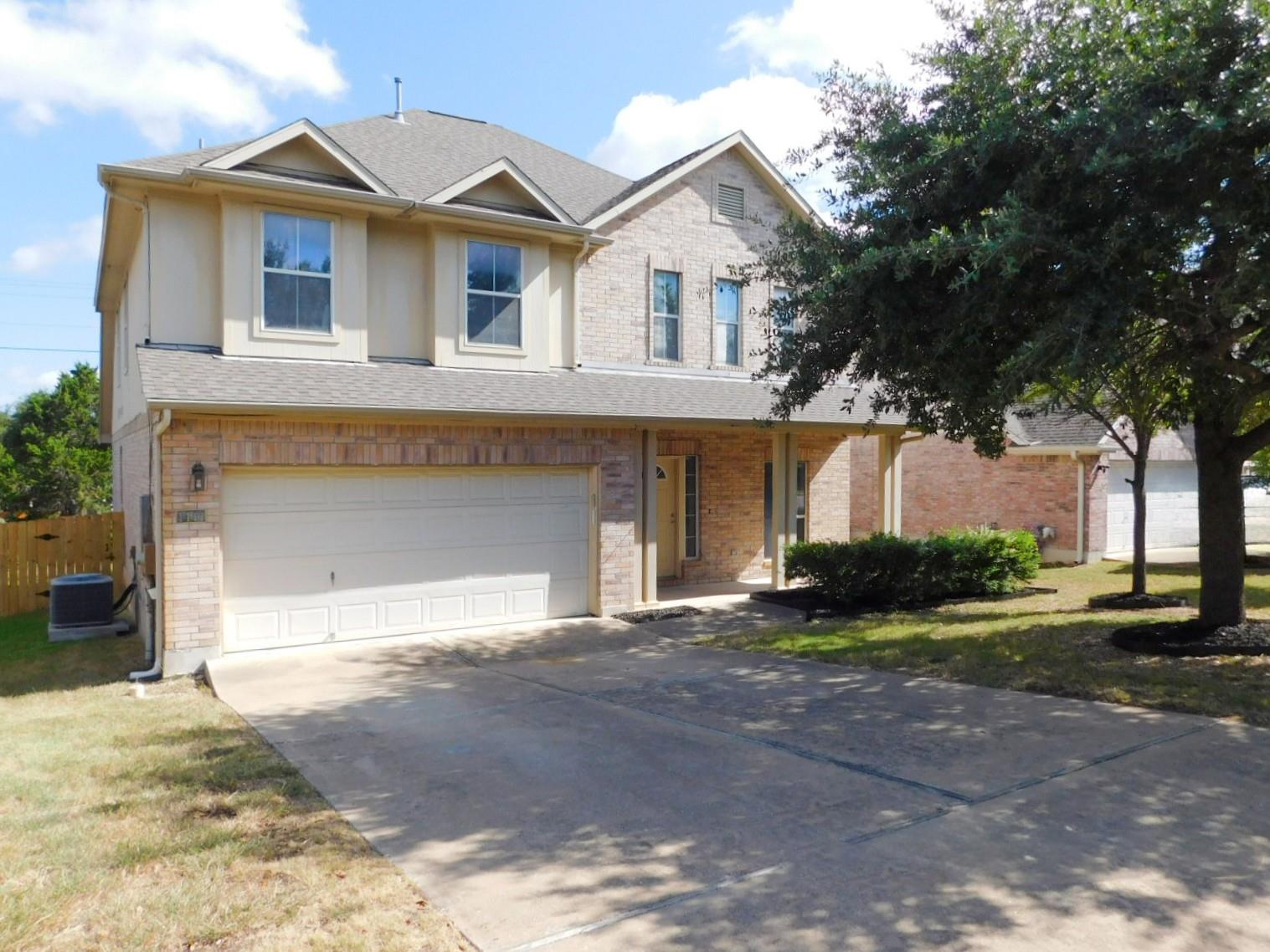Listing photo 1 of 1411  Encino Dr