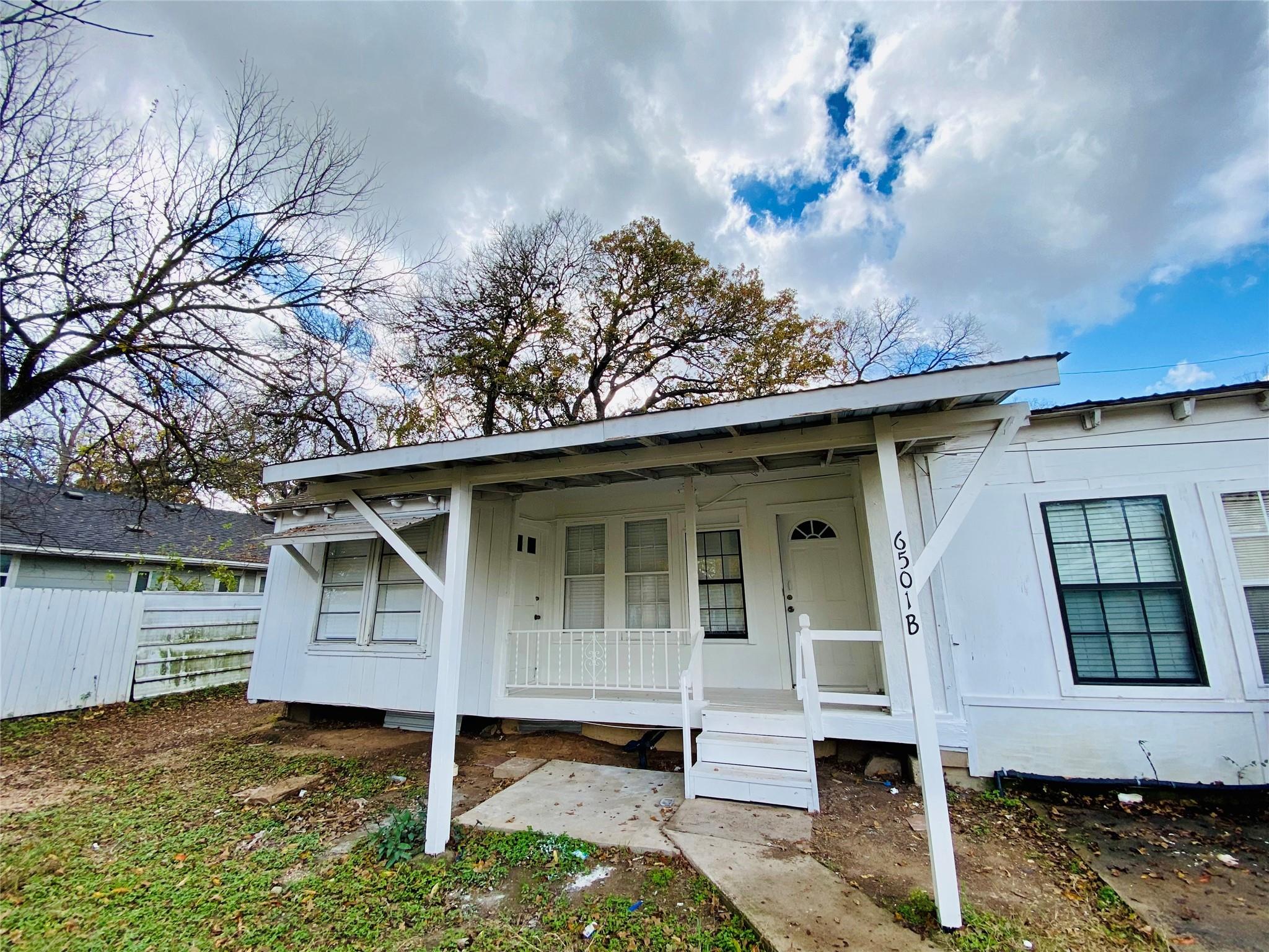 Ảnh nhà đang rao bán 1 của 6501  Ponca St  #B