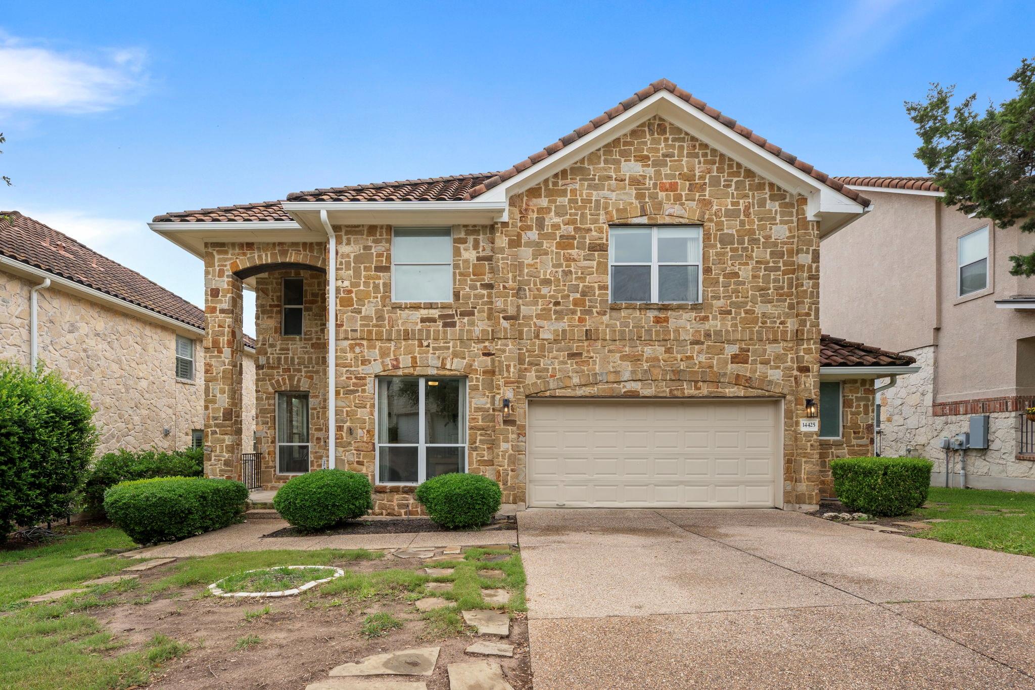 Listing photo 1 of 14425  American Kestrel Dr
