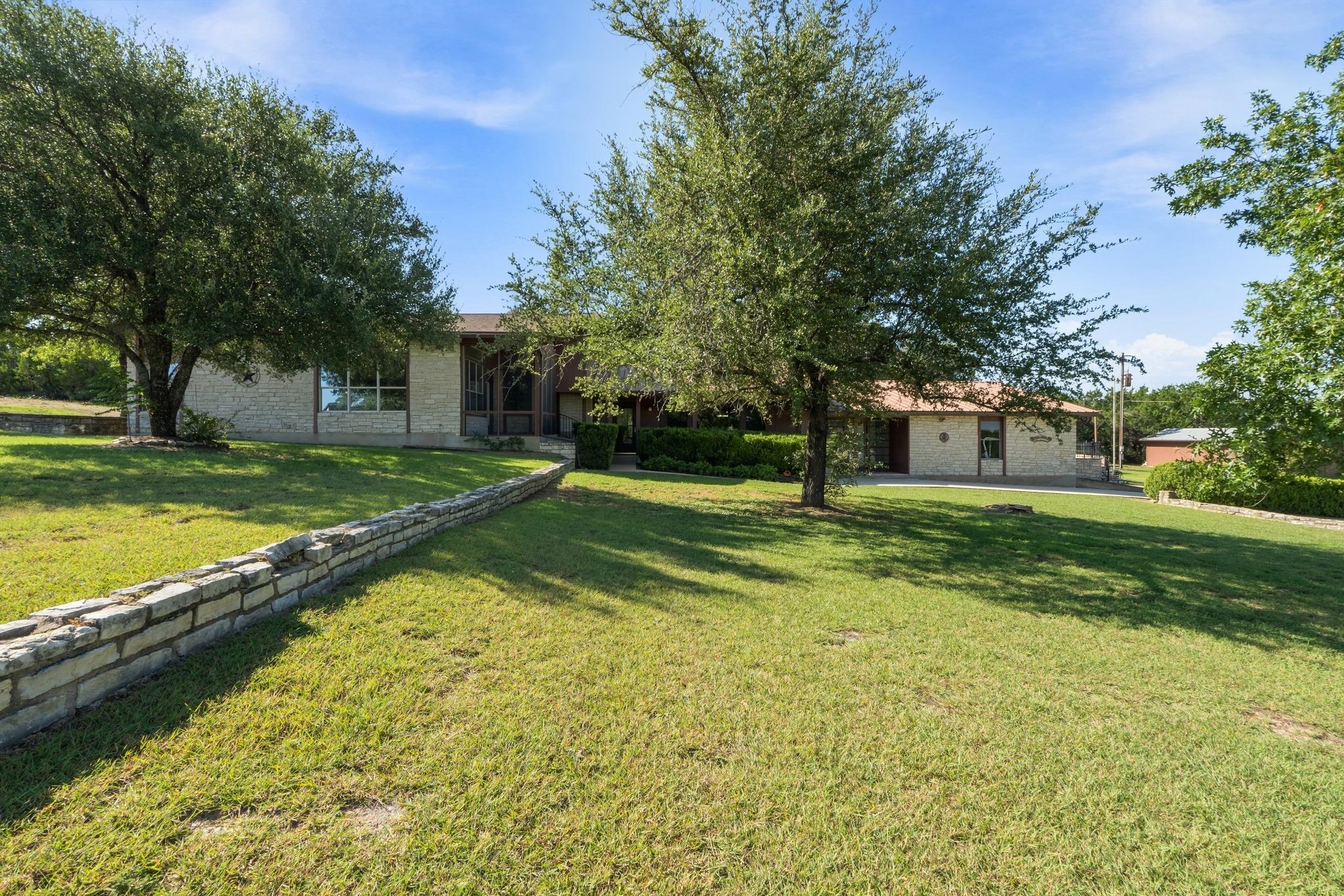Listing photo 1 of 606  Rolling Hills Rd