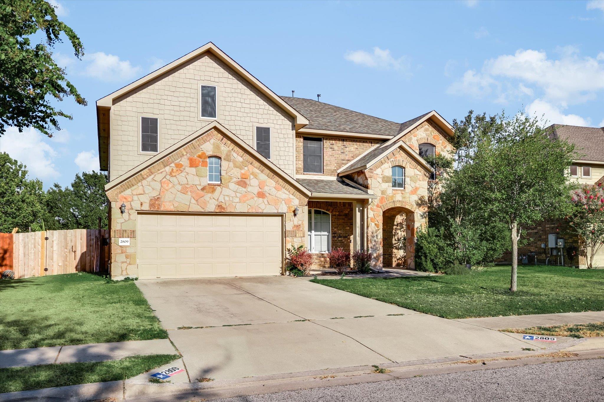 Listing photo 1 of 2809  Linville Ridge Ln