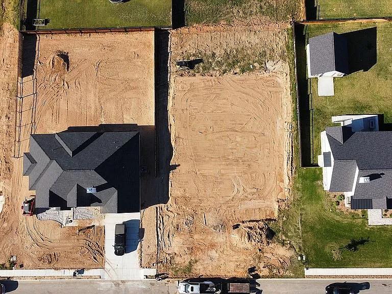 Listing photo 1 of 108  Bayberry Ct