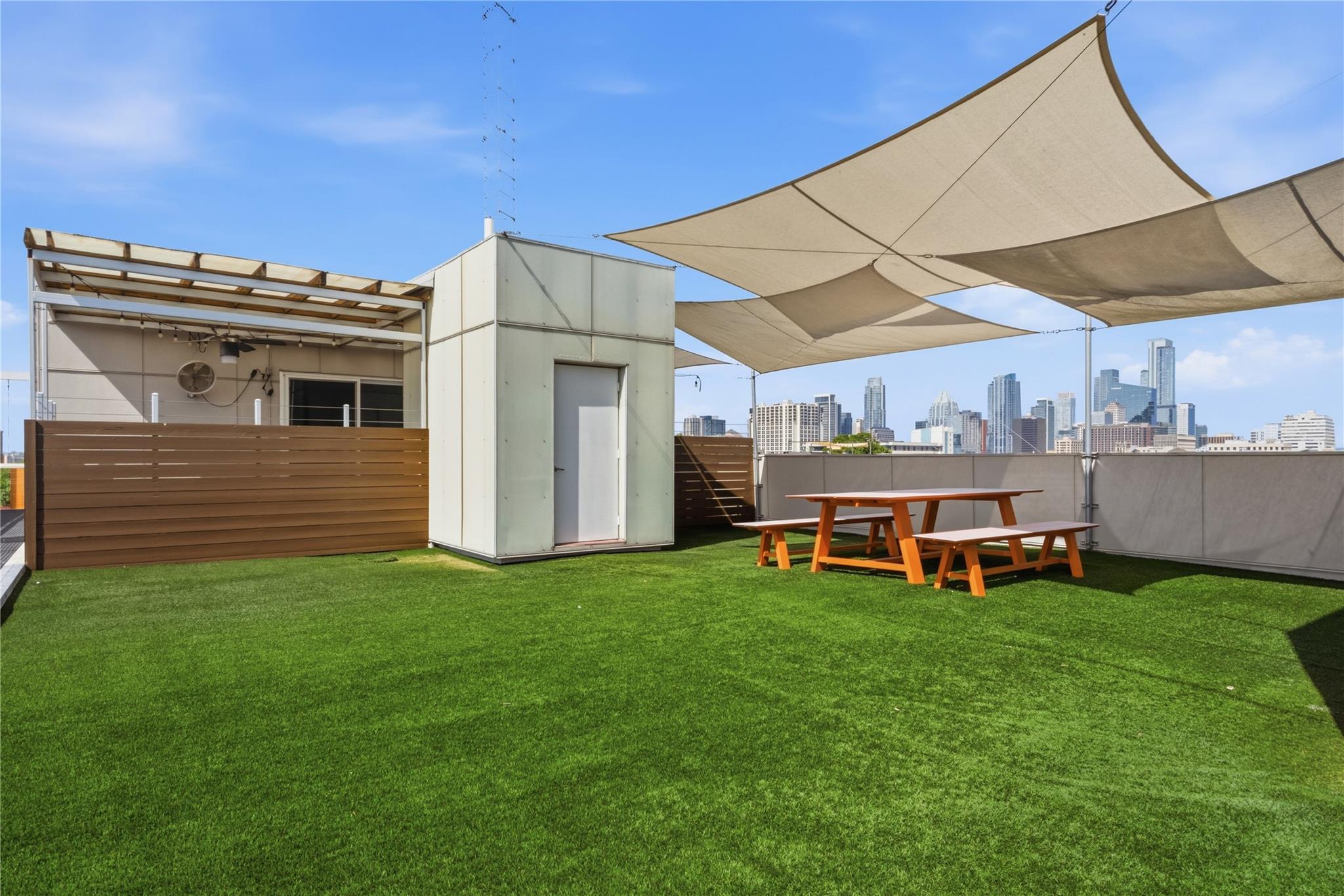 Listing photo 1 of 1200 E 11th St  #402