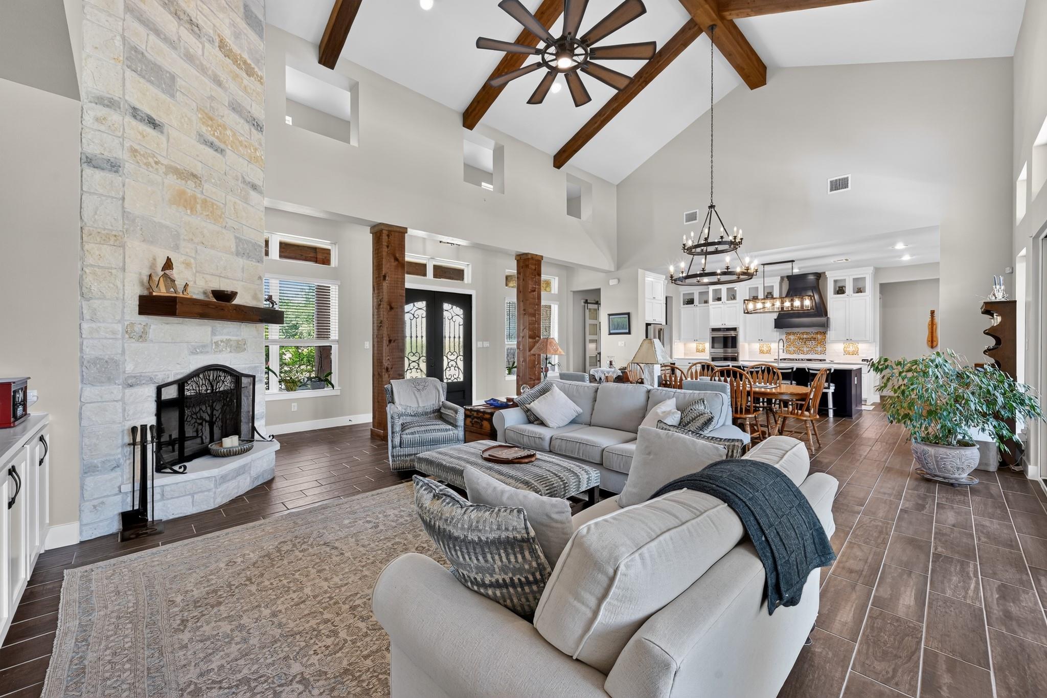 Listing photo 1 of 645  Strada Luca None