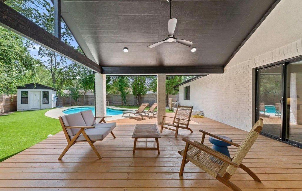 Listing photo 1 of 6303  Cannes Cir