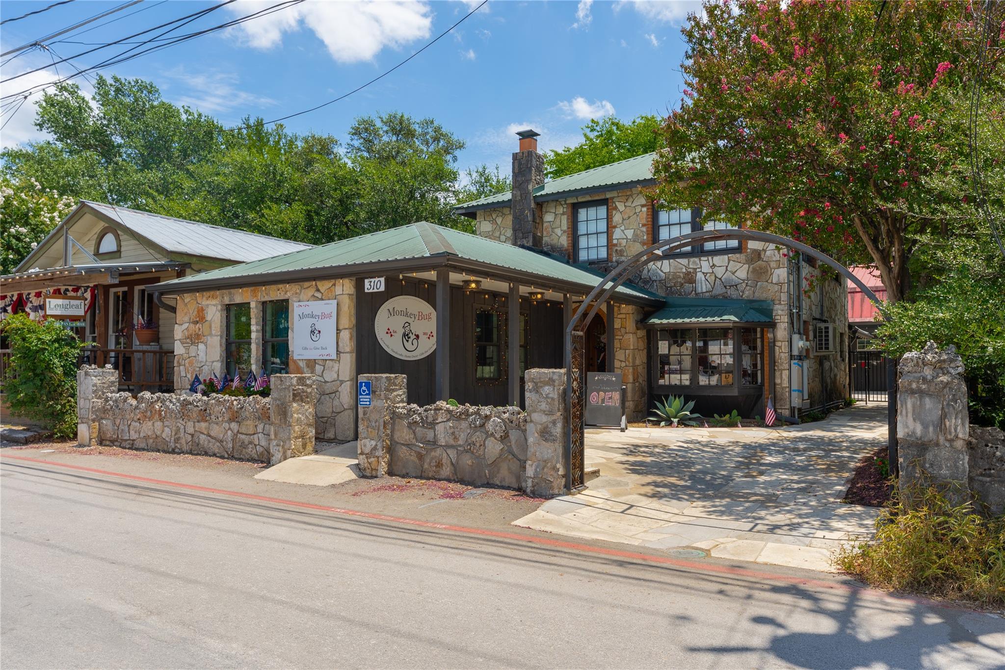Listing photo 1 of 310  WIMBERLEY Sq