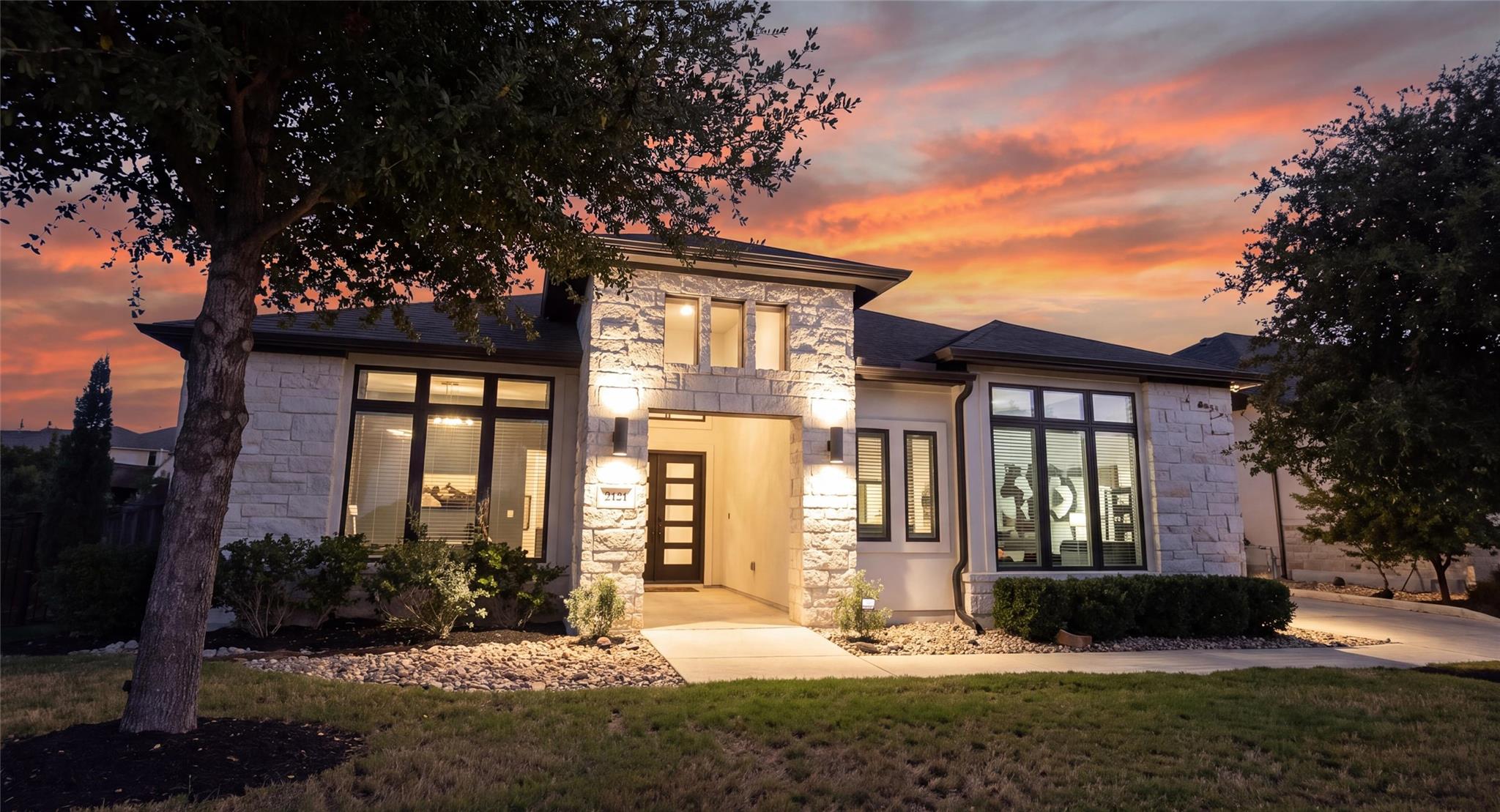 Listing photo 1 of 2421  Bel Paese Bnd