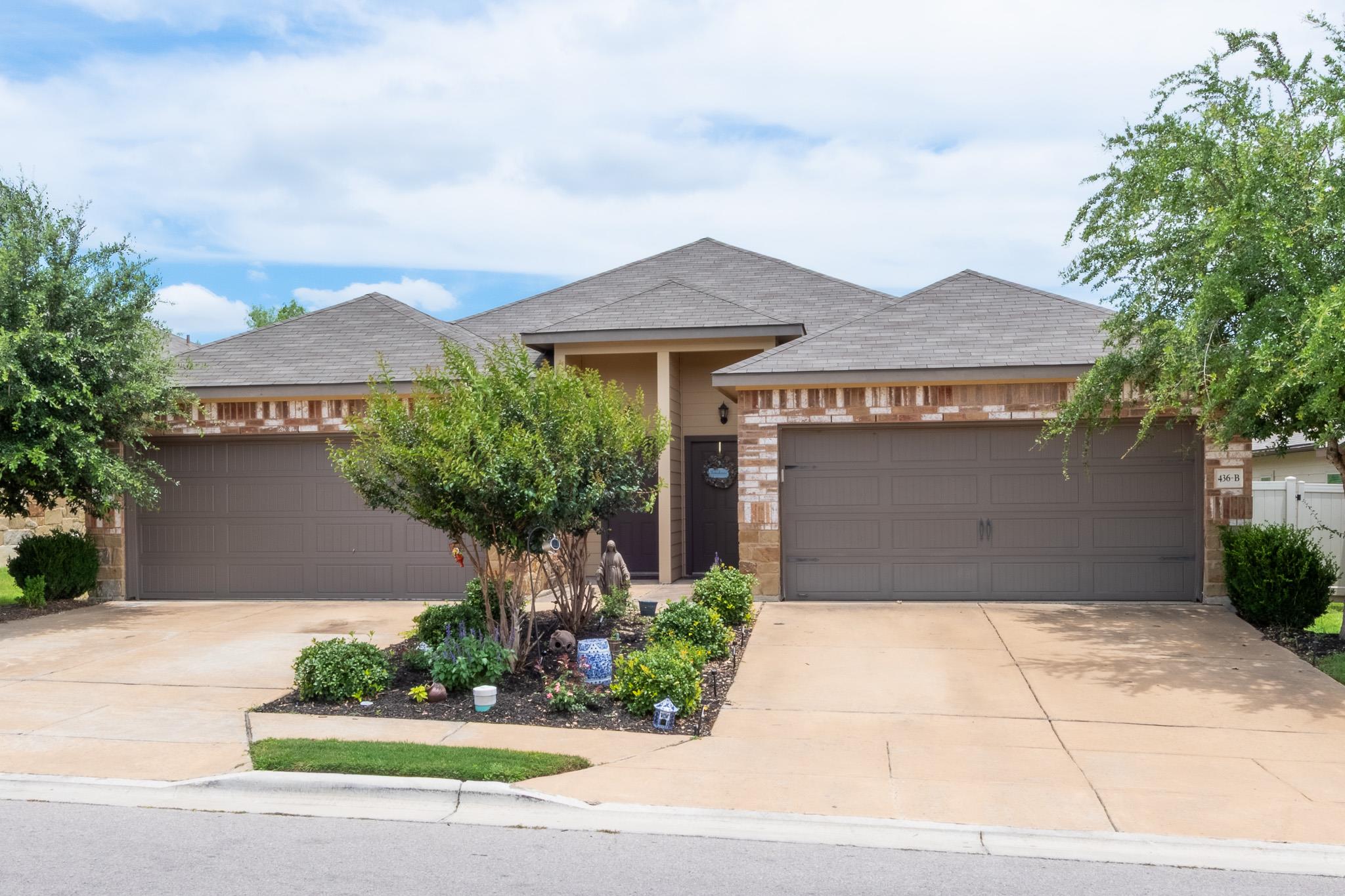 Listing photo 1 of 436  Jack Rabbit Ln
