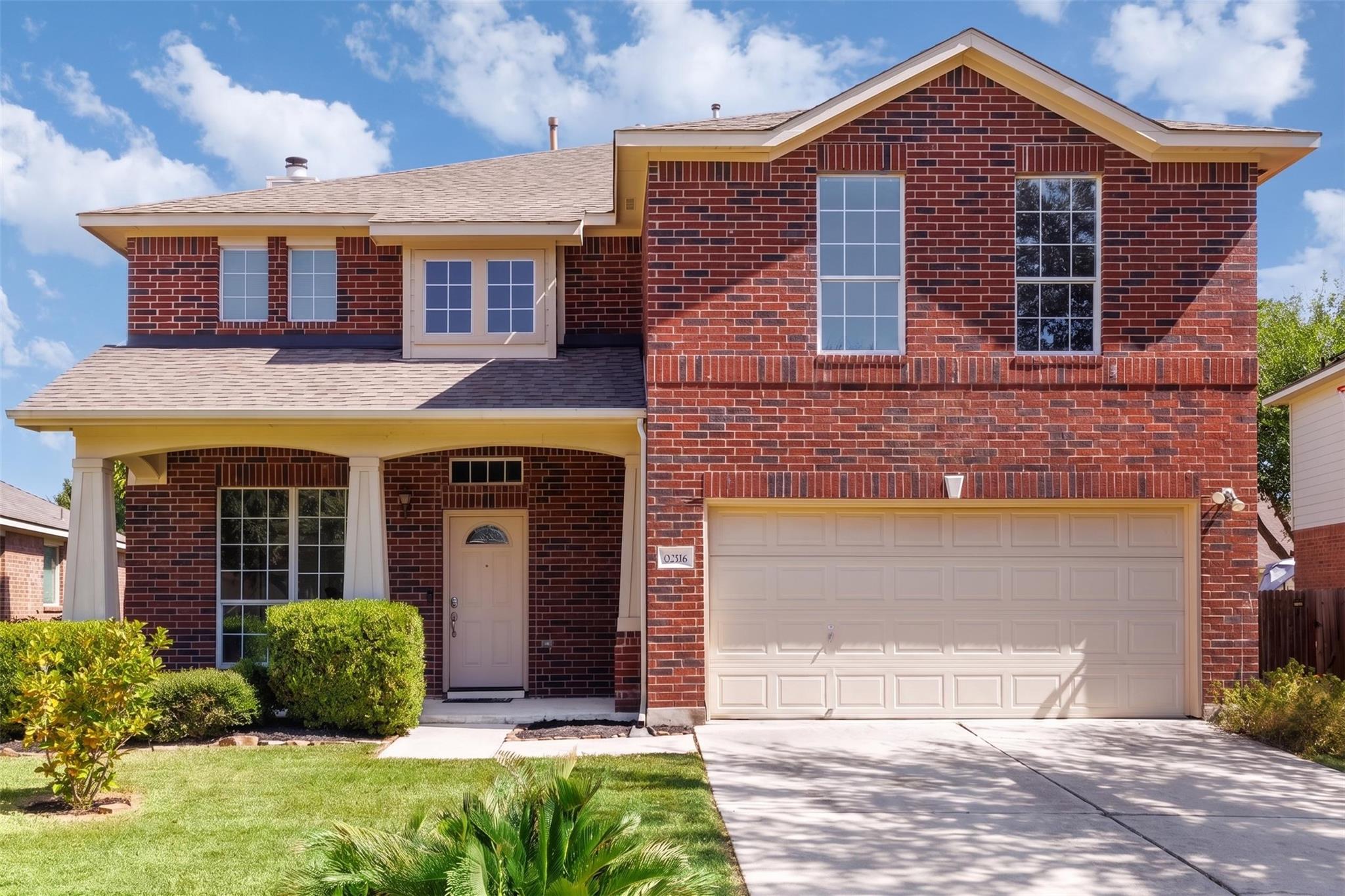 Listing photo 1 of 20516  Farm Pond Ln