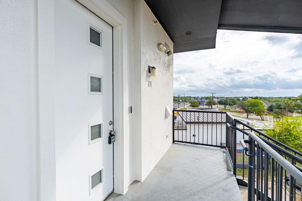 Listing photo 1 of 4507 N Martin Luther King Jr Blvd  #131