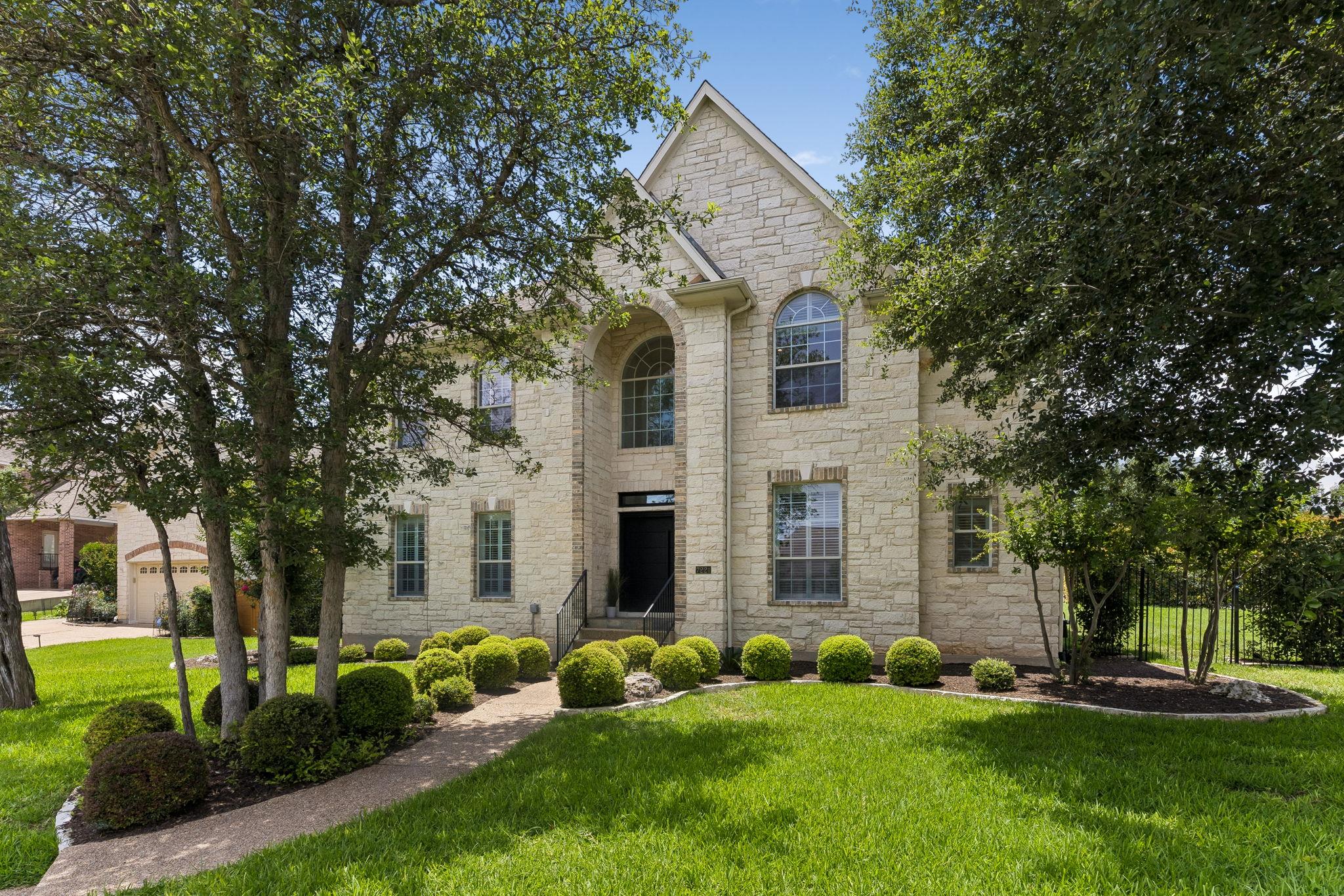 Listing photo 1 of 7221  Ellaview Ln