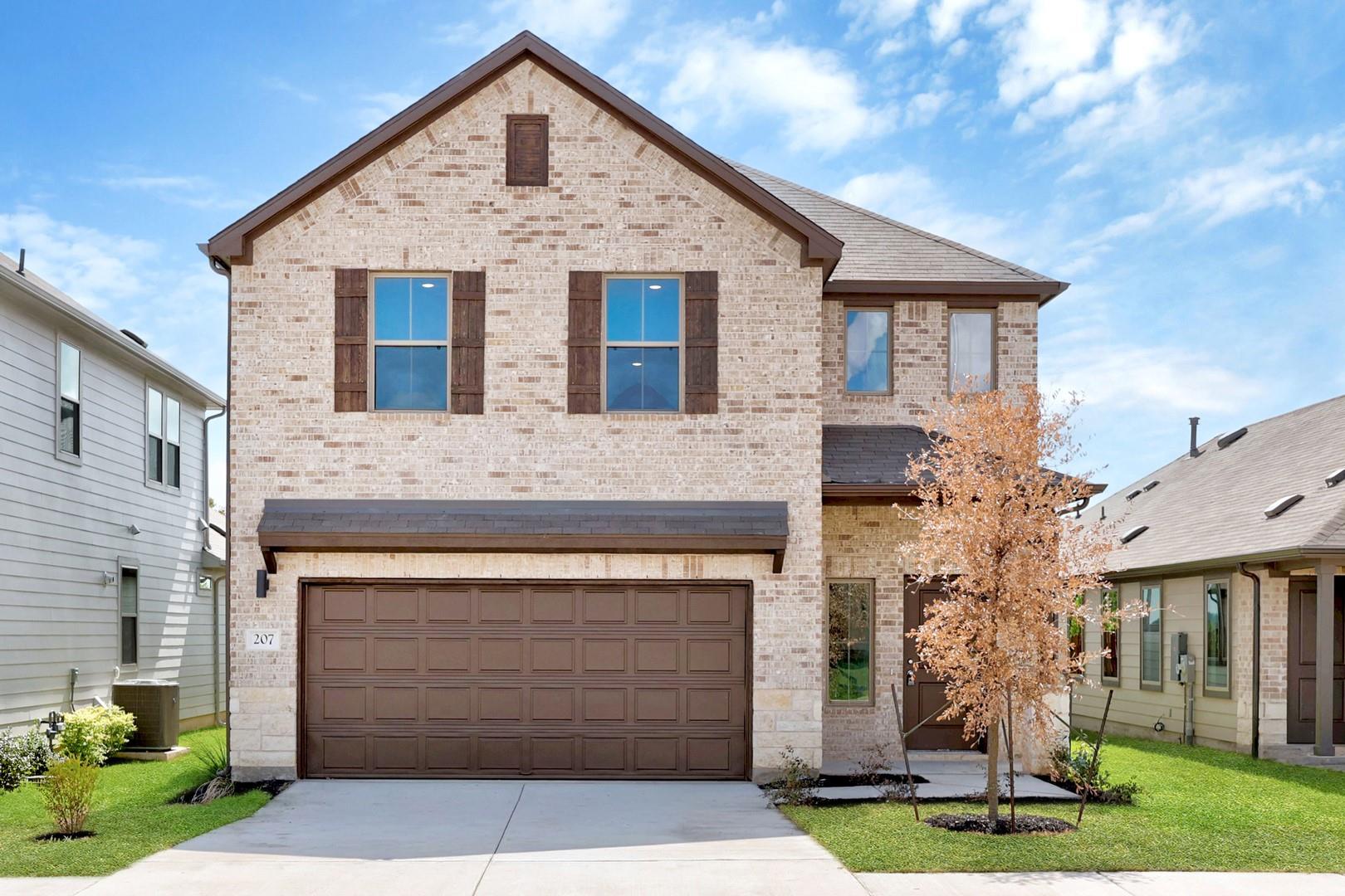 Listing photo 1 of 207  Hornet St