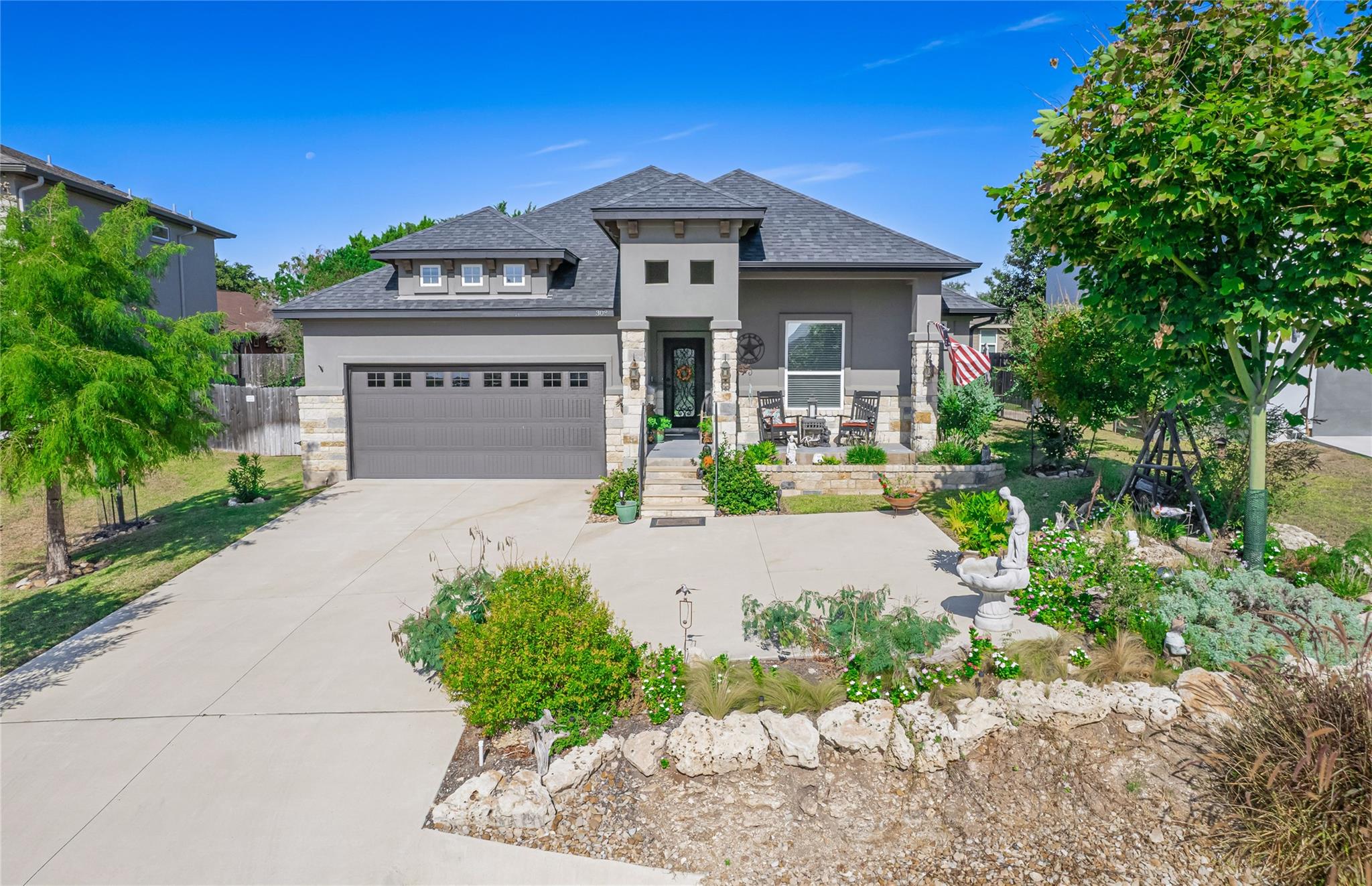 Listing photo 1 of 308  Buckhorn Dr