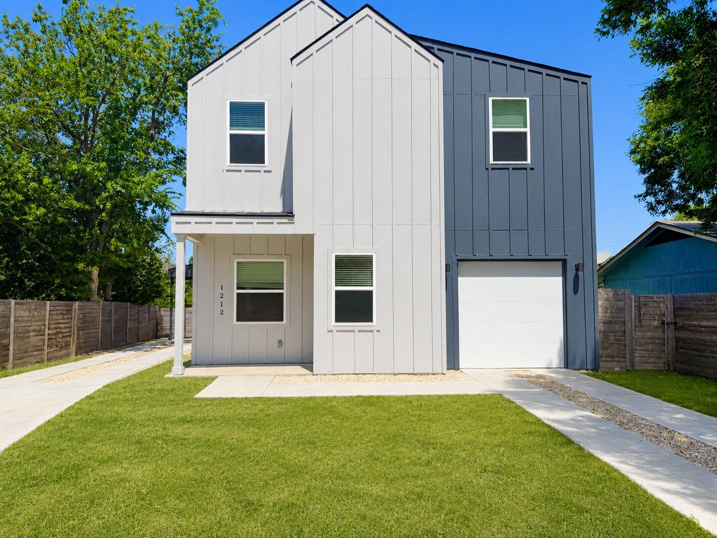 Listing photo 1 of 1212  Lily Ter  #1