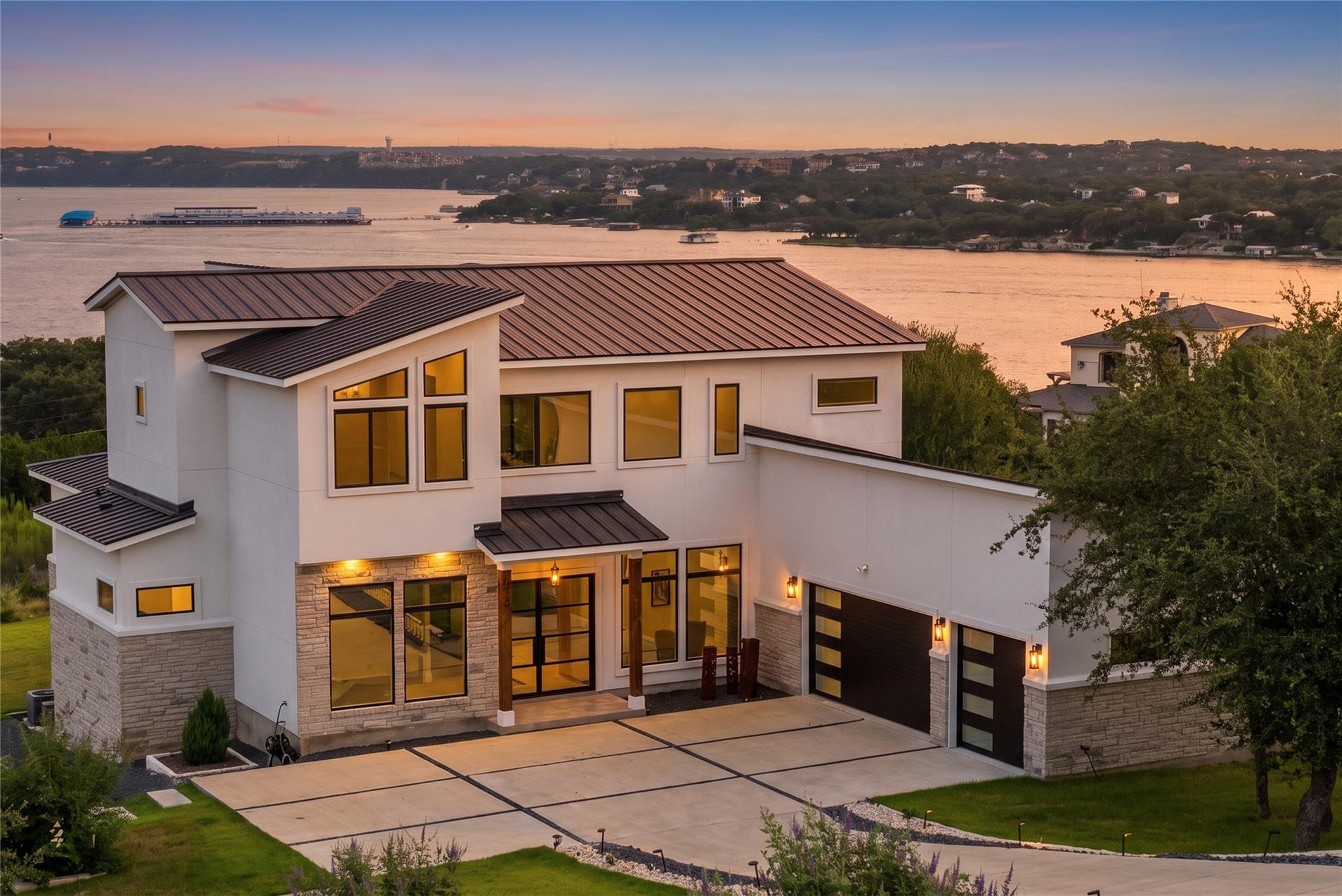 Listing photo 1 of 18104  Cedar Sage Ct