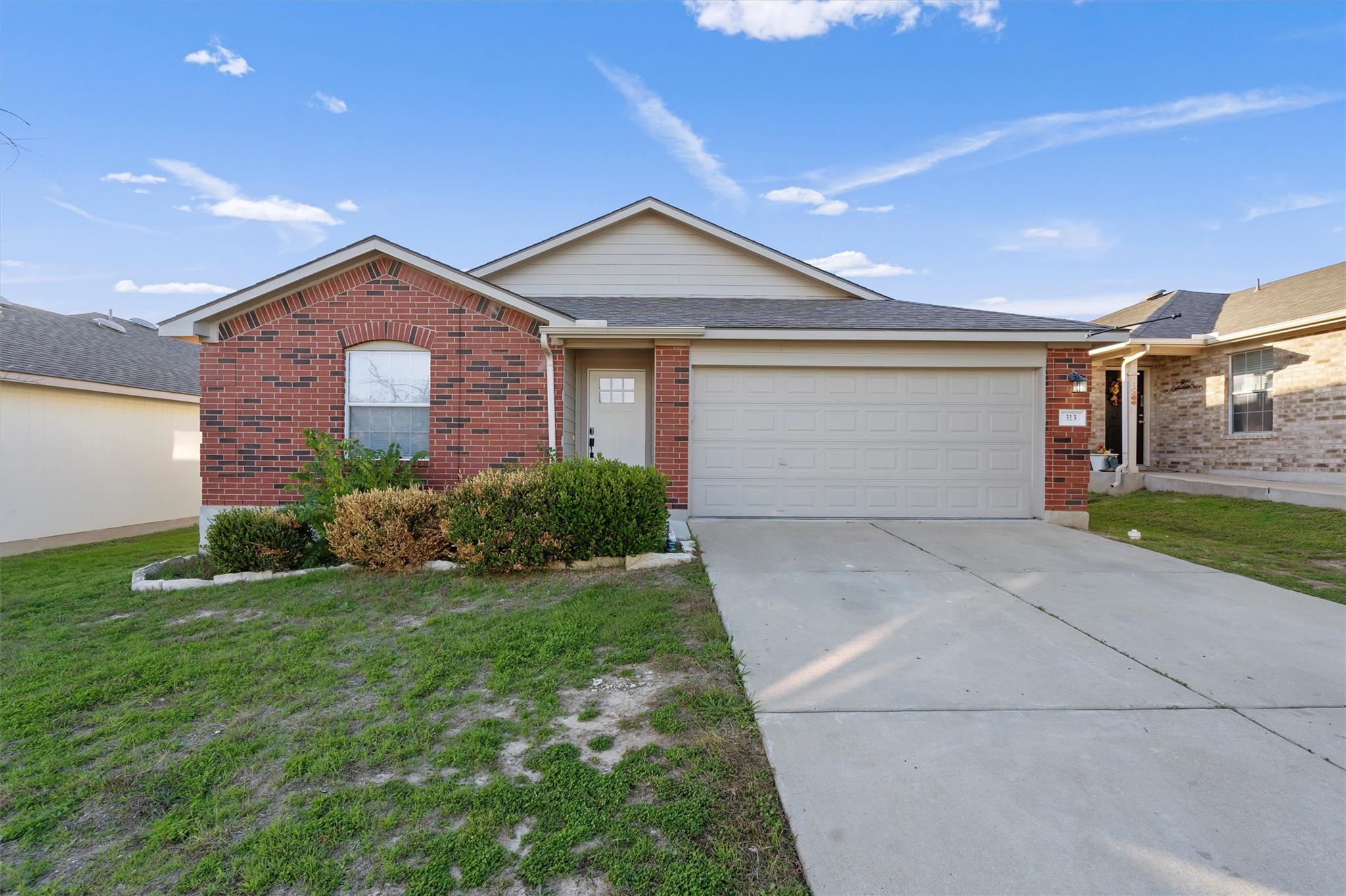 Listing photo 1 of 313  Drystone Trl