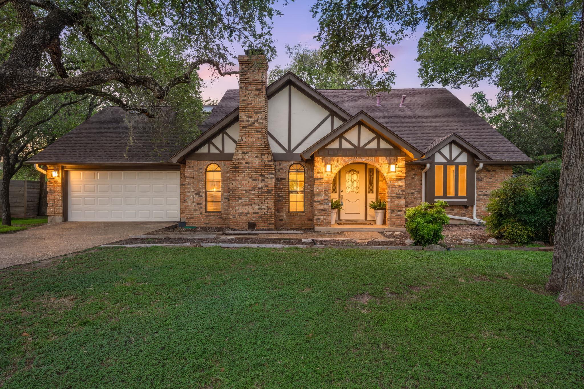 Listing photo 1 of 7407  Attar Cv
