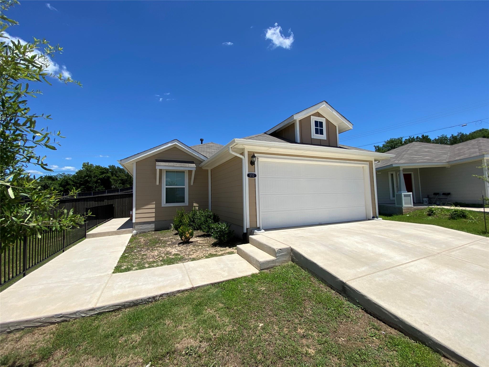Listing photo 1 of 5712  Respinto Dr