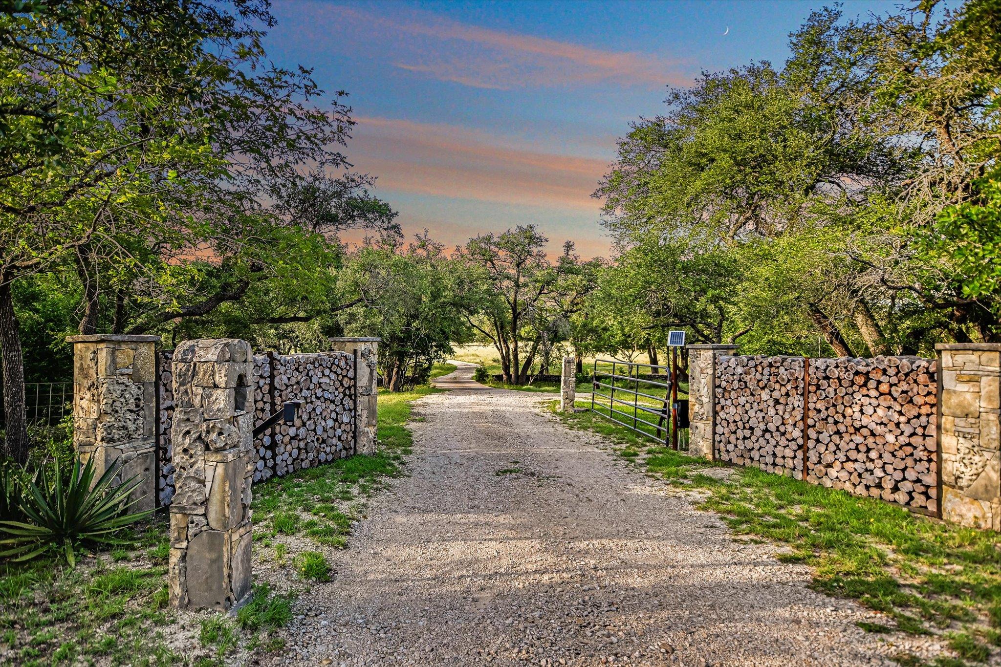 Listing photo 1 of 4301  Lone Man Mountain Rd