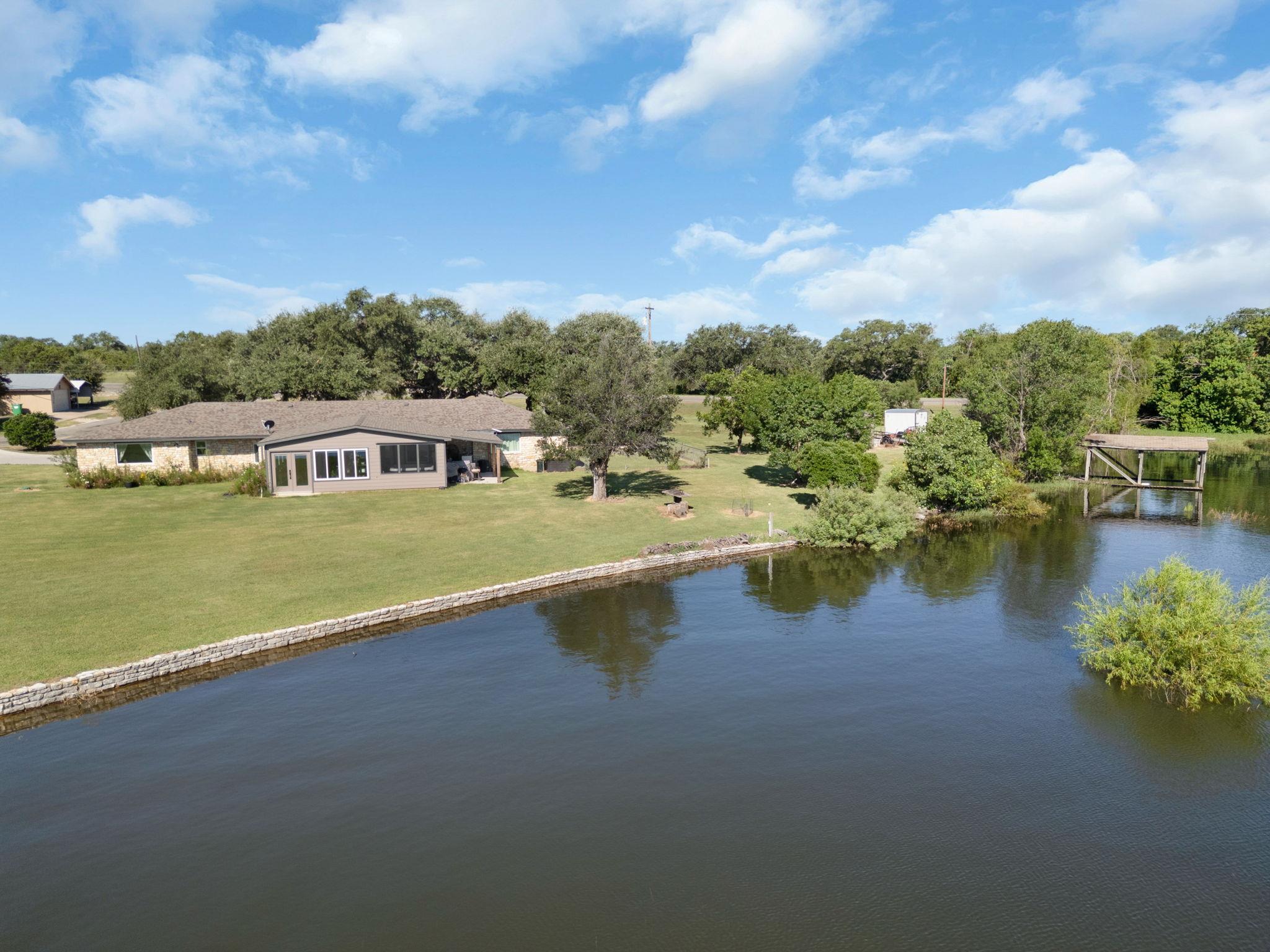 Listing photo 1 of 208  Iris Lane Ln