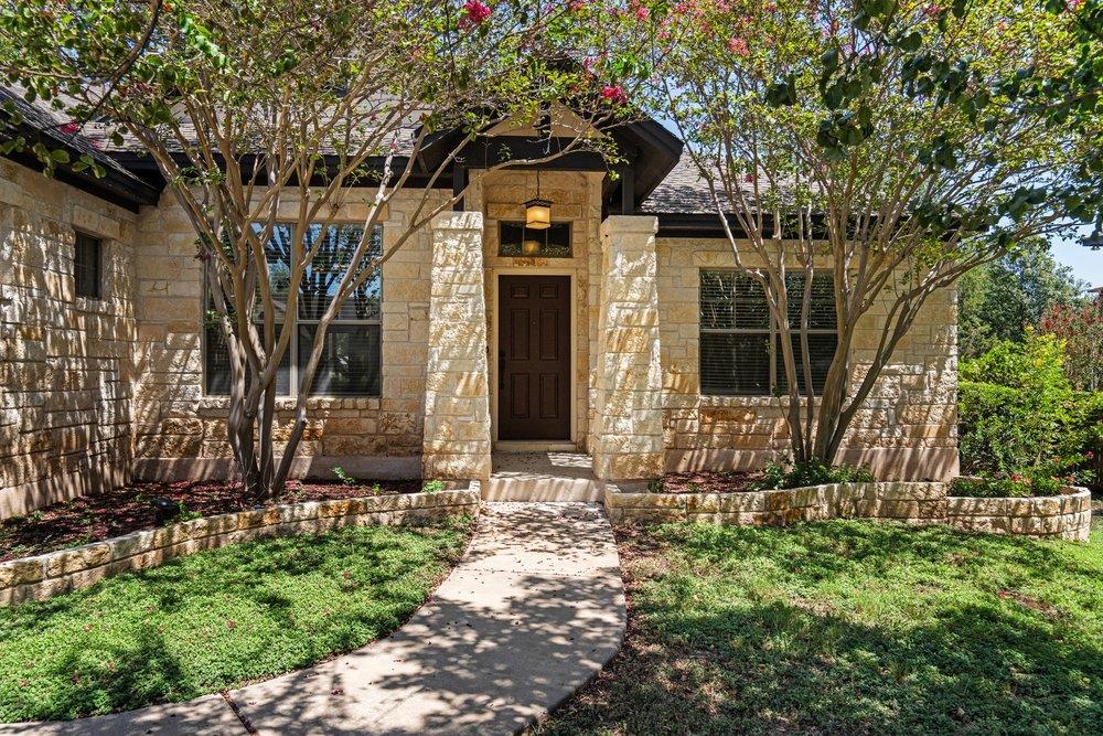 Listing photo 1 of 15204  Falcon Dr