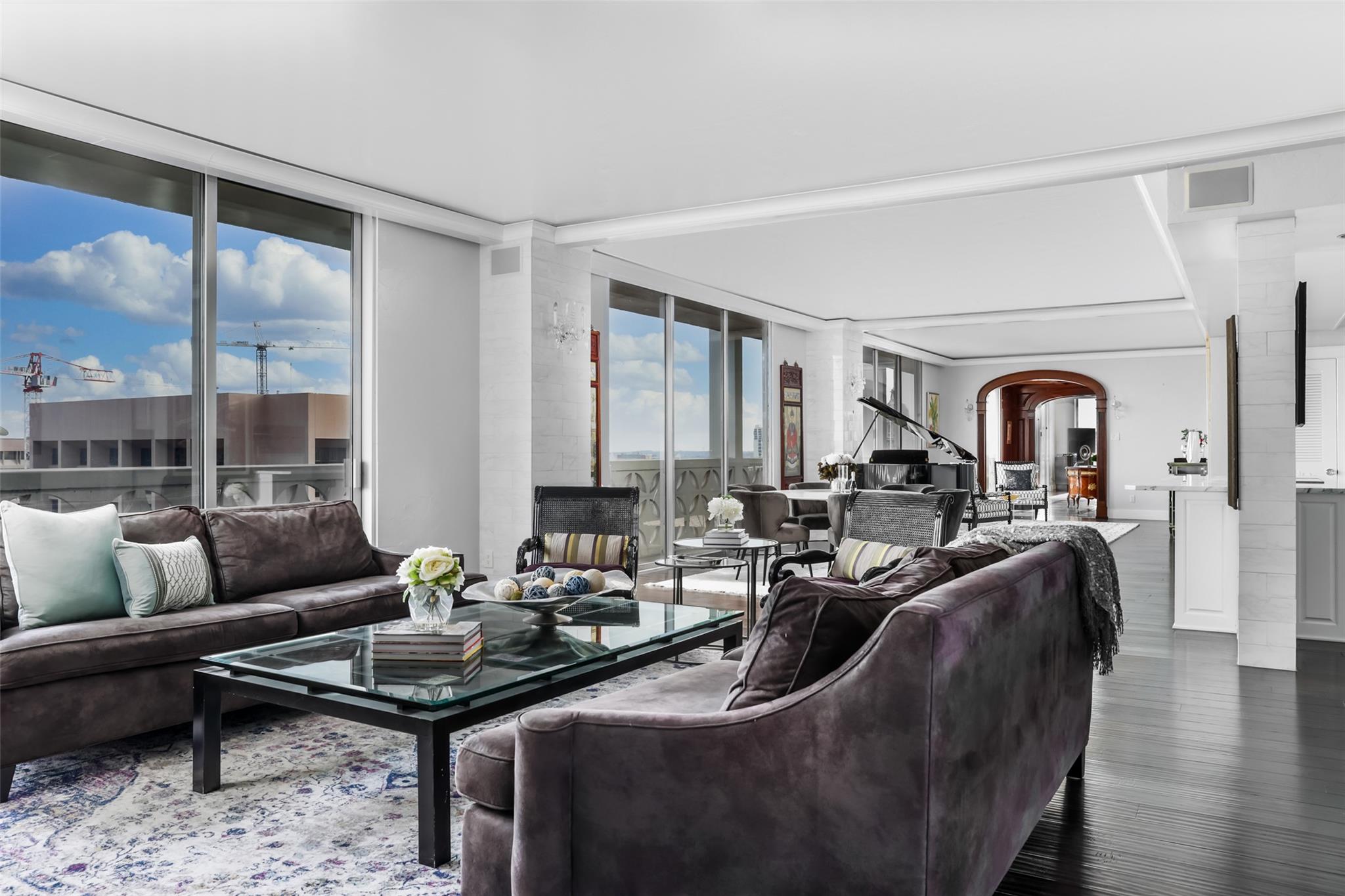 Foto del anuncio de 1801  Lavaca St  #12GHJ