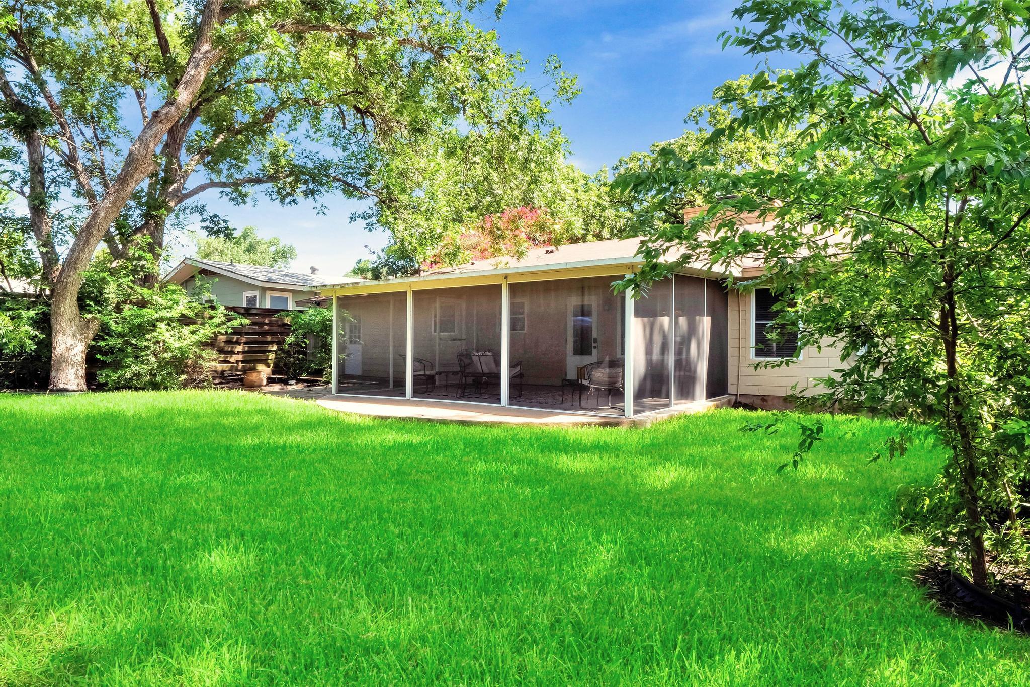 Listing photo 1 of 1405  Briarcliff Blvd