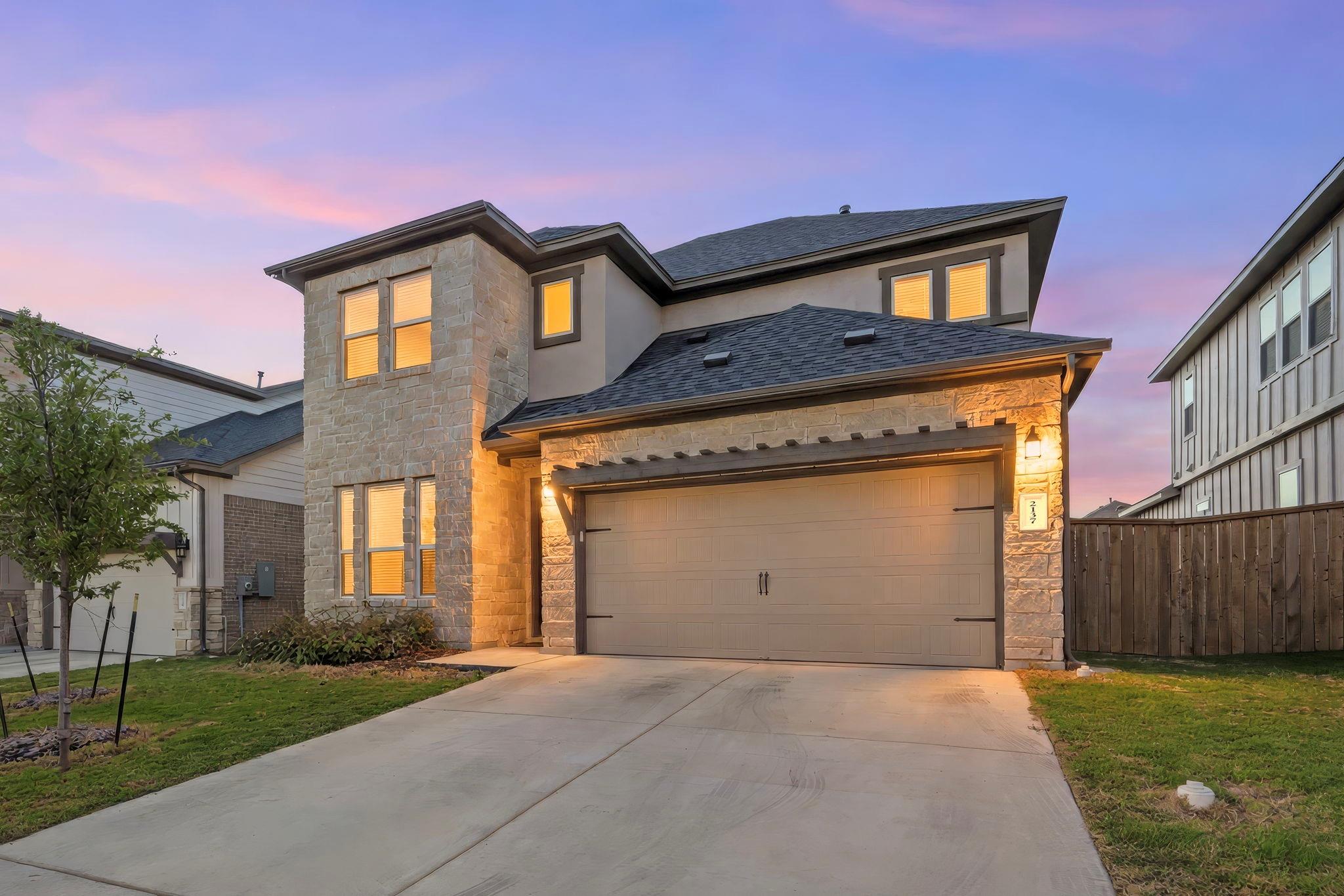 Ảnh nhà đang rao bán 1 của 2137  Spokane Dr