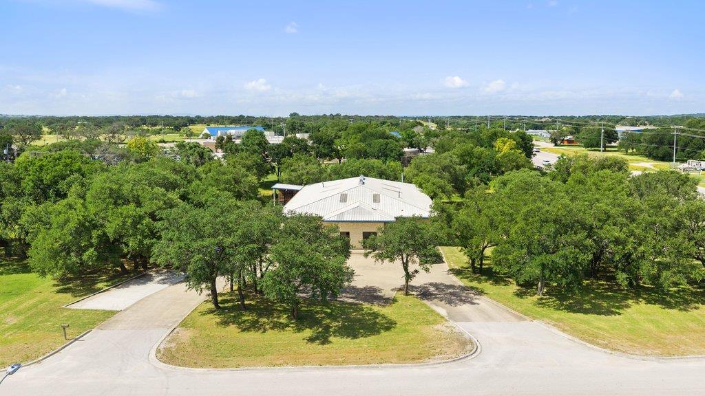 An aerial perspective reveals a private drive win