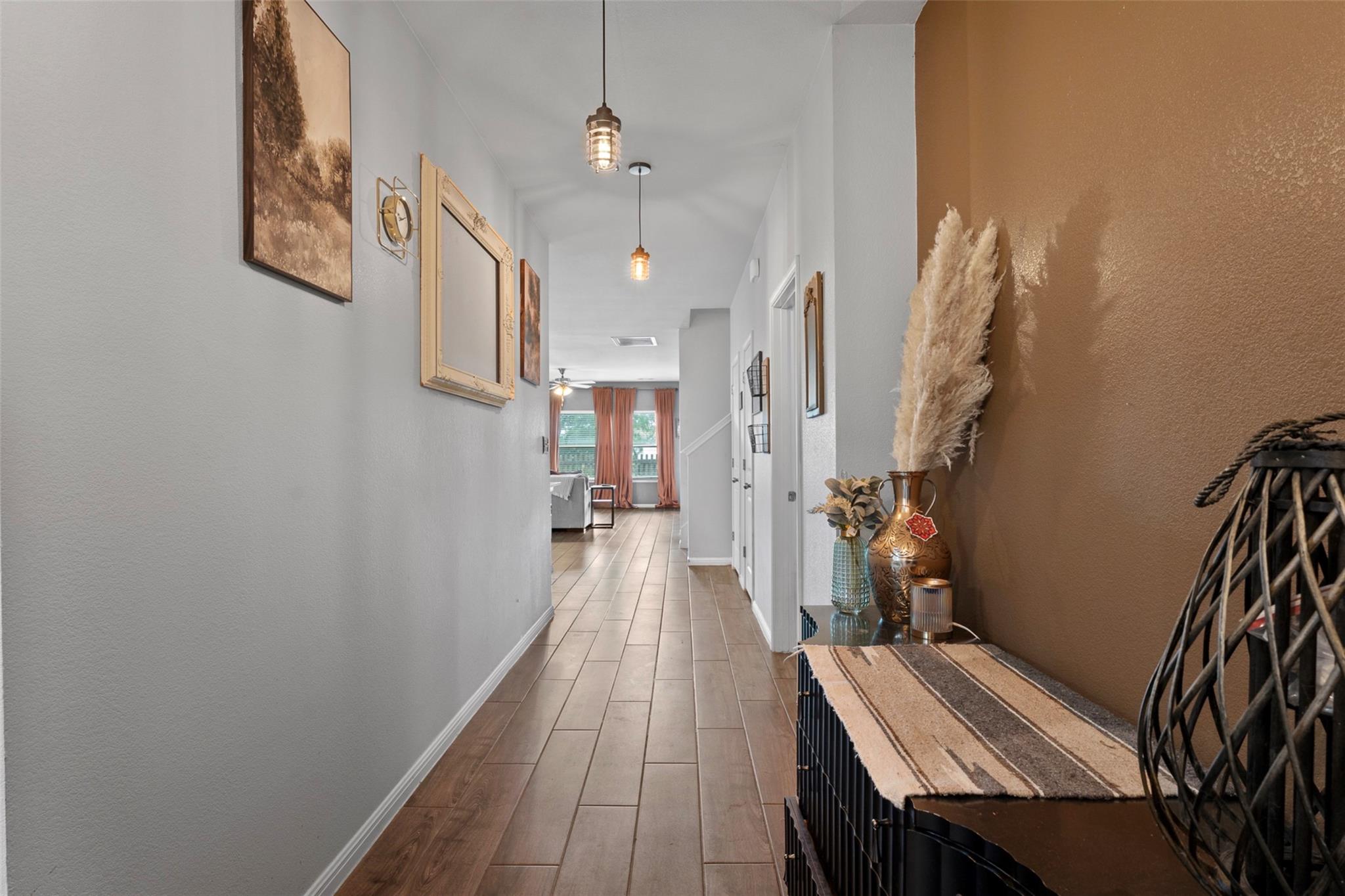 Listing photo 1 of 309  Rimrock Ct
