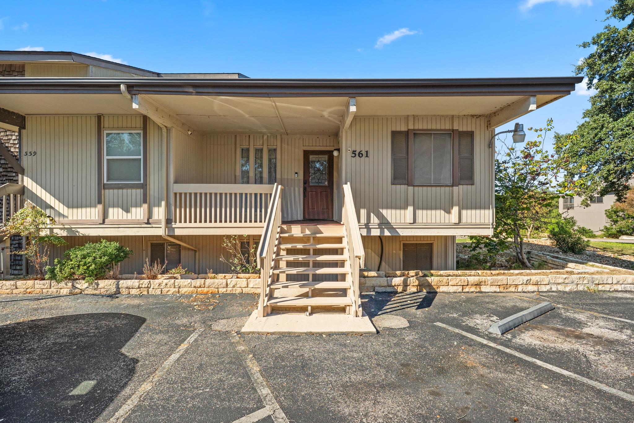 Listing photo 1 of 561  Demarett Dr  #O9