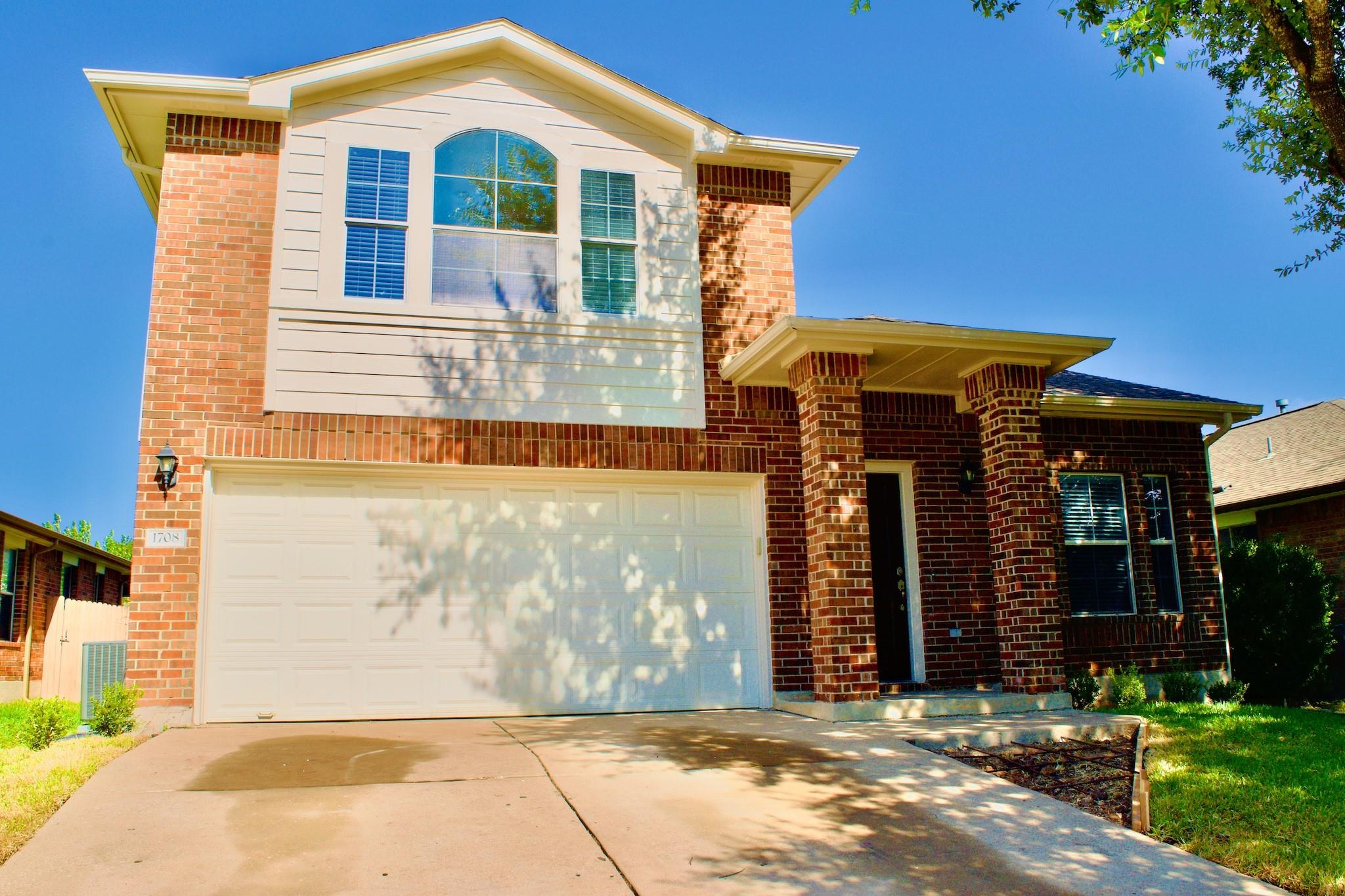 Listing photo 1 of 1708  Darjeeling Dr