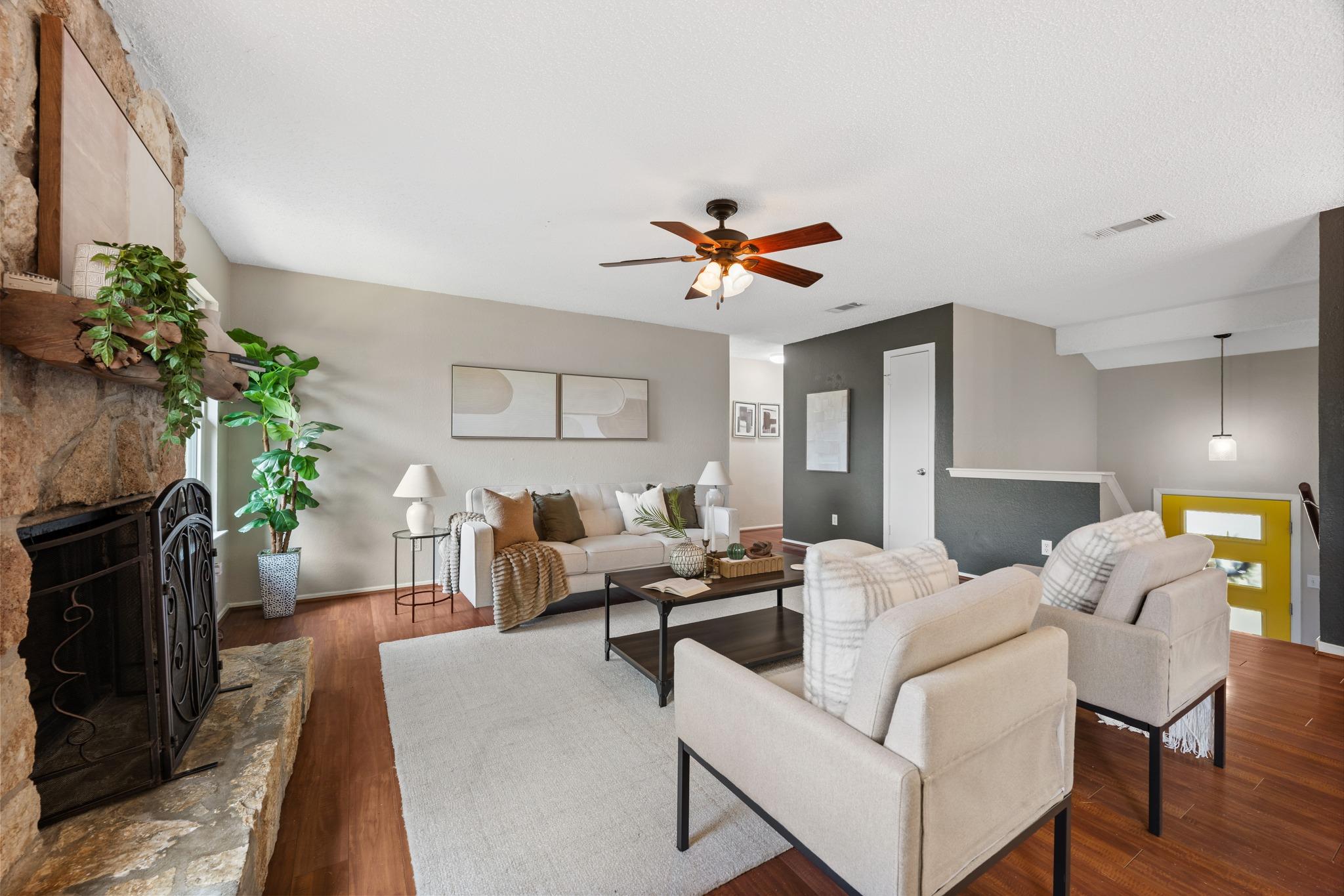 Listing photo 1 of 7336  Gaines Mill Ln