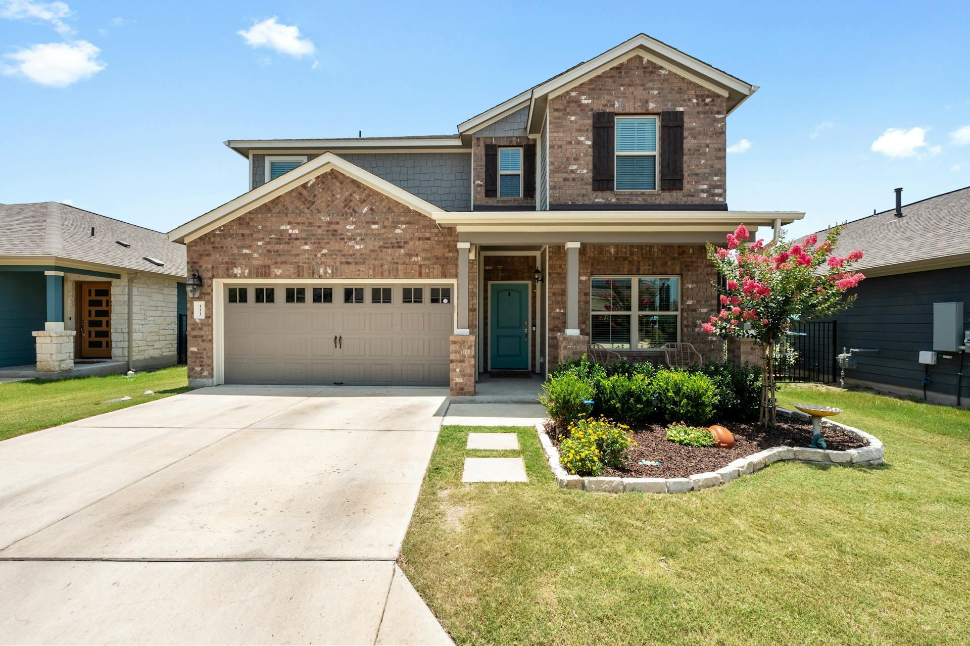 Listing photo 1 of 111  Simon None