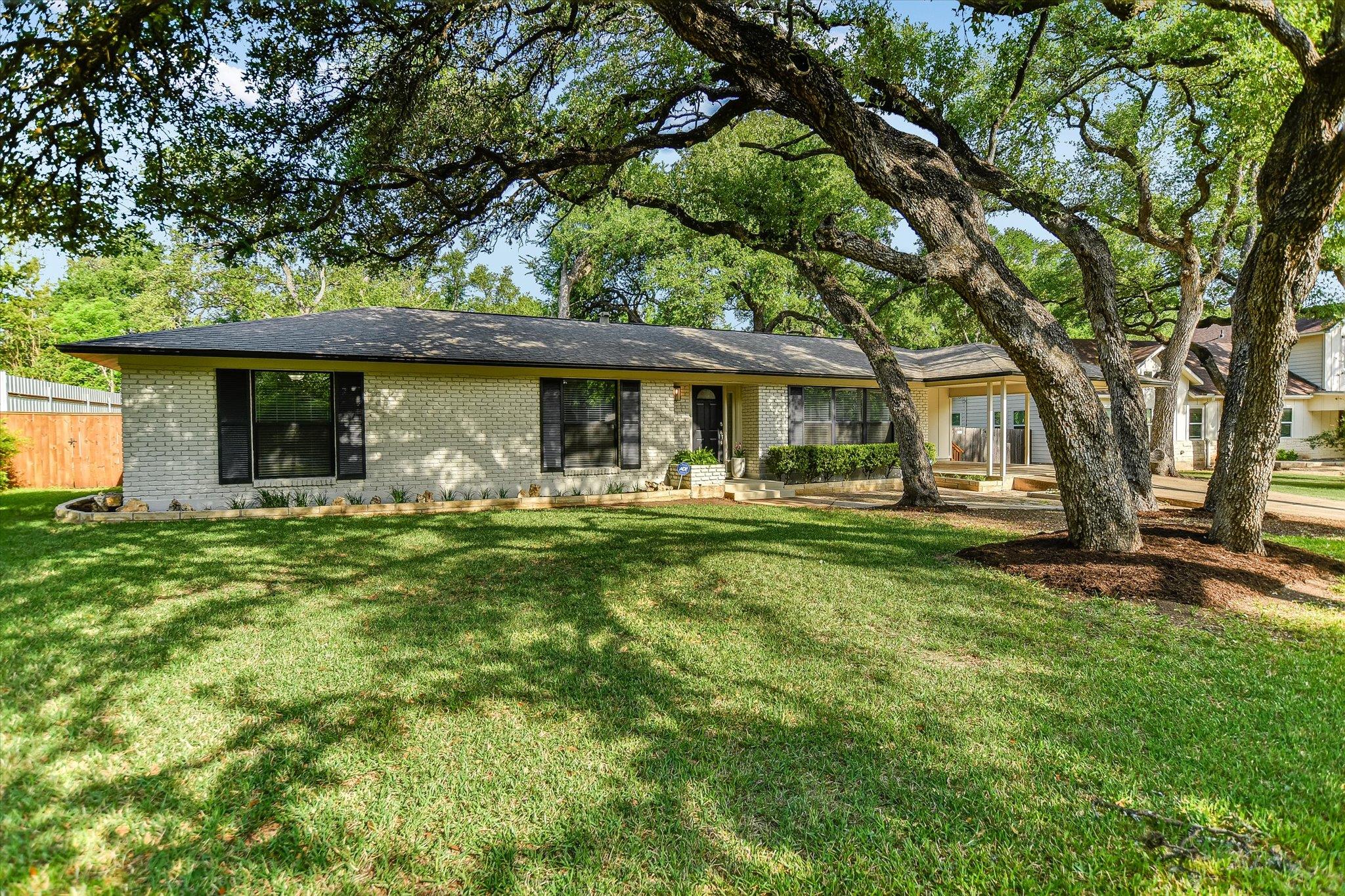 Listing photo 1 of 11806  Arabian Trl