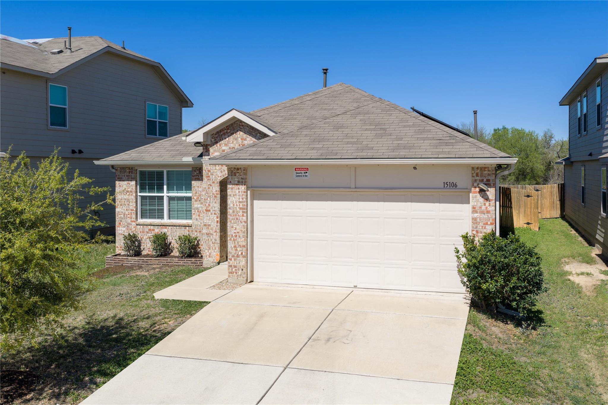 Listing photo 1 of 15106  Kent Justin Dr
