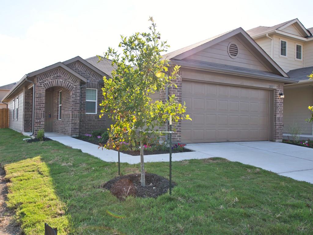 Foto de la propiedad en venta 1 de 12117  Greywacke Dr