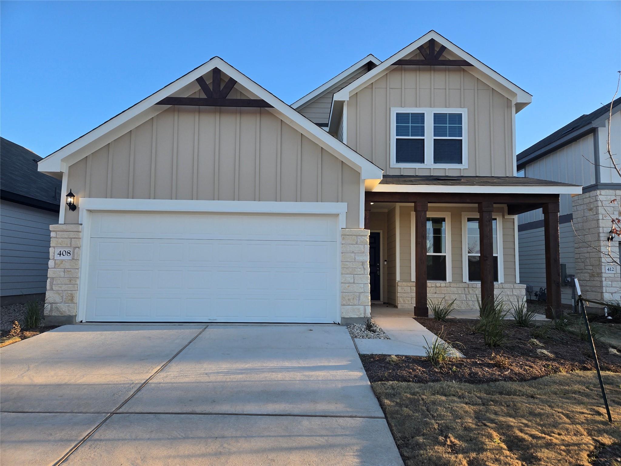 Listing photo 1 of 408  Acuff Ln