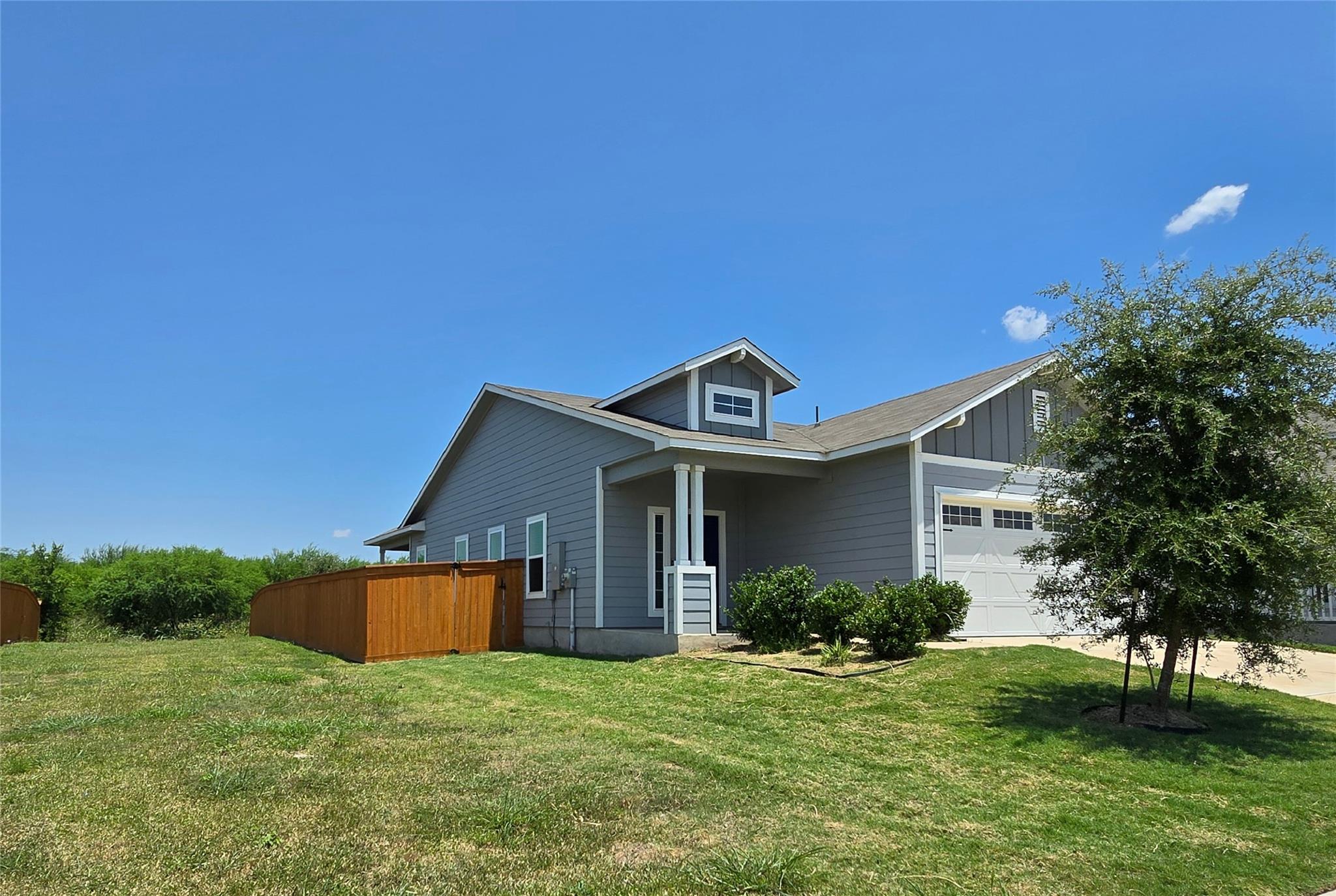 Listing photo 1 of 124  Edward R Gaytan St