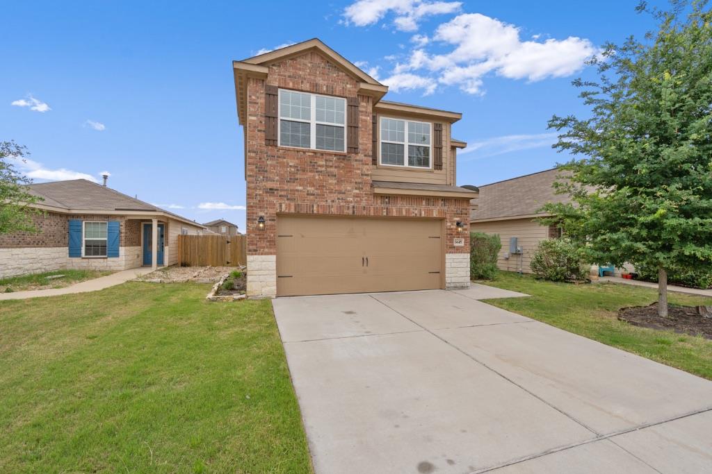 Listing photo 1 of 1445  Treeta Trl