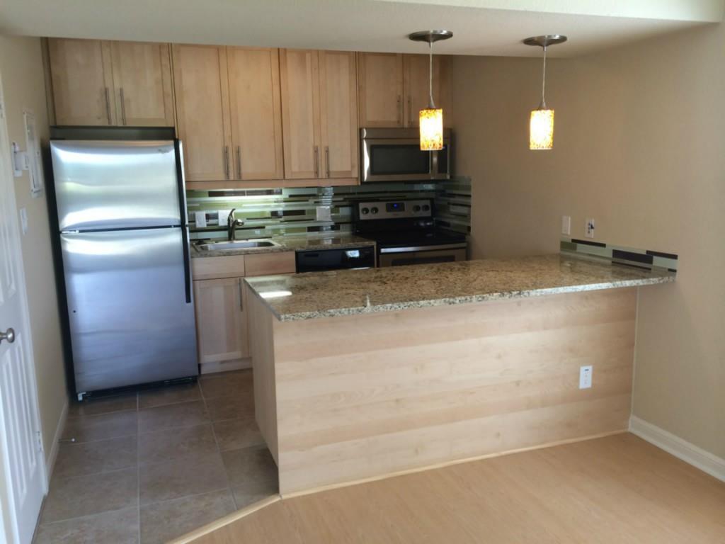 7685  Northcross Dr  #1009 的房源照片，第 1 张