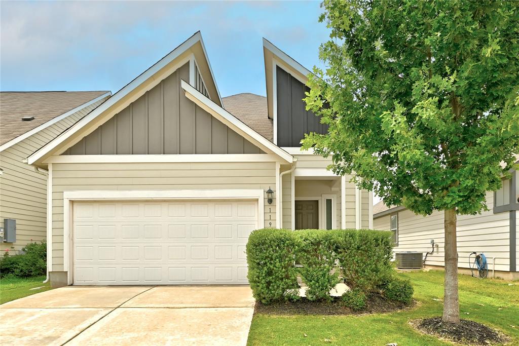 Listing photo 1 of 11921  Cimaizon Dr
