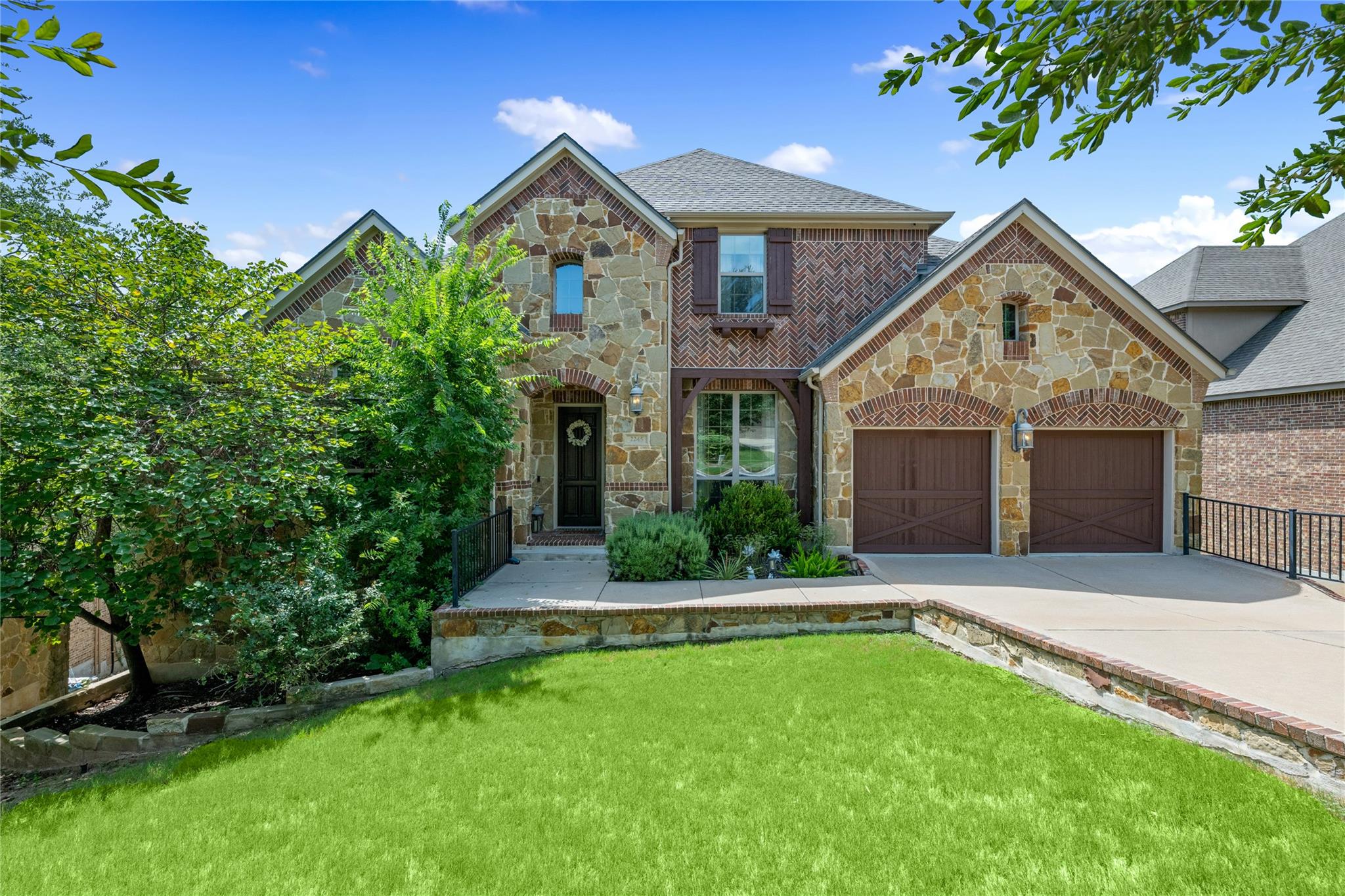Listing photo 1 of 2245  Ambush Cyn