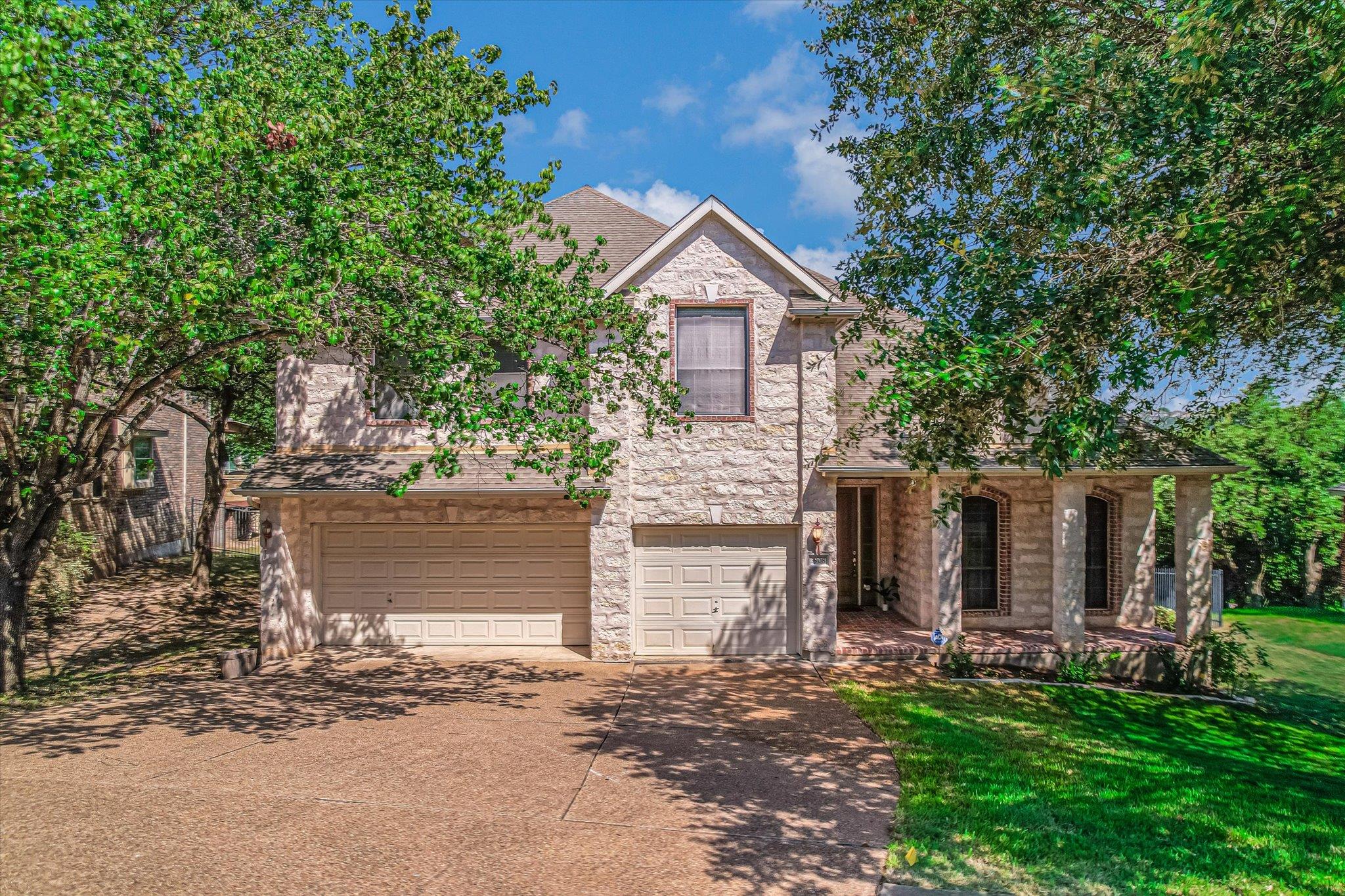 Listing photo 1 of 3908  Michael Neill Dr