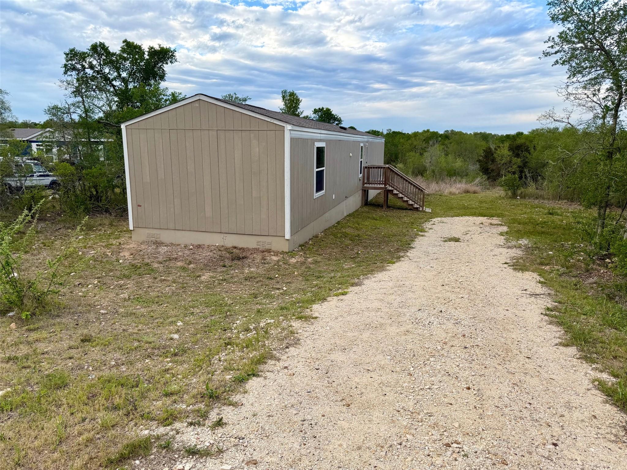 Listing photo 1 of 309  Oak Arbor Trl