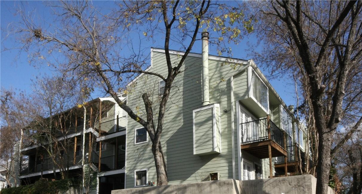 Listing photo 1 of 1600  West Ave  #17