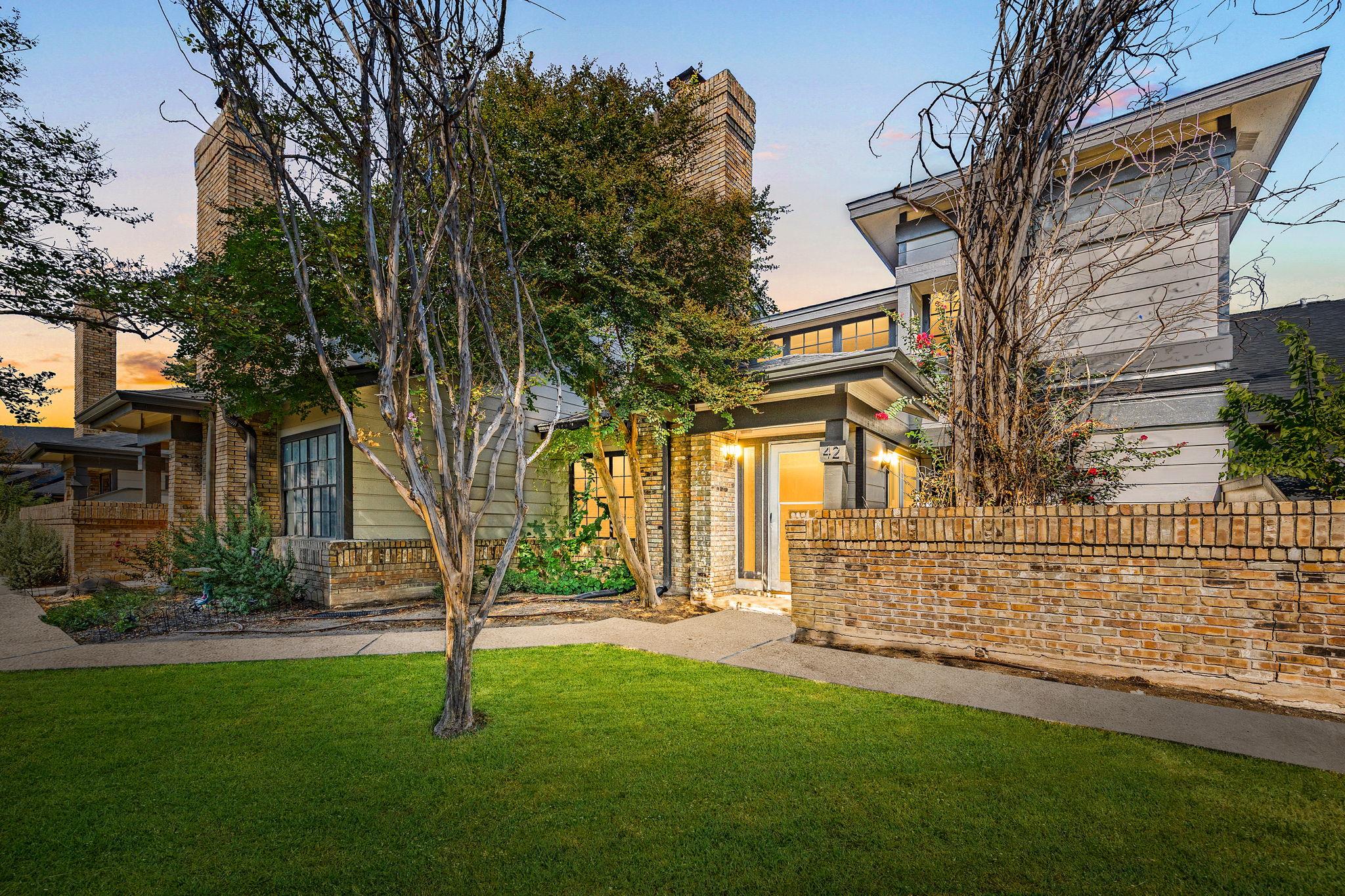Listing photo 1 of 1748  Ohlen Rd  #42